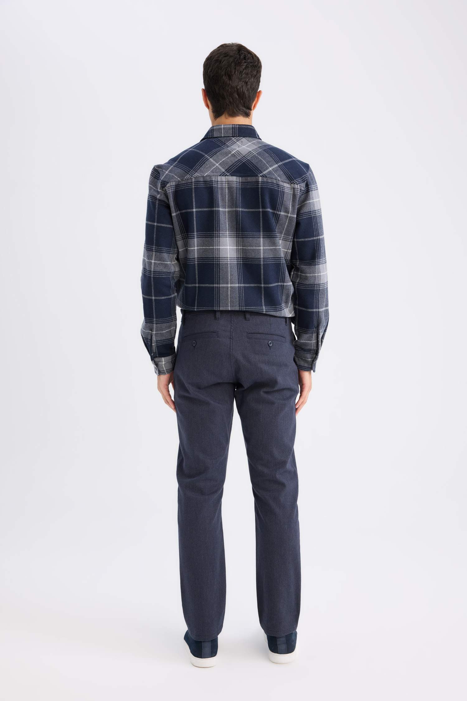 Regular Fit Pocketed Straight Leg Chino Pants