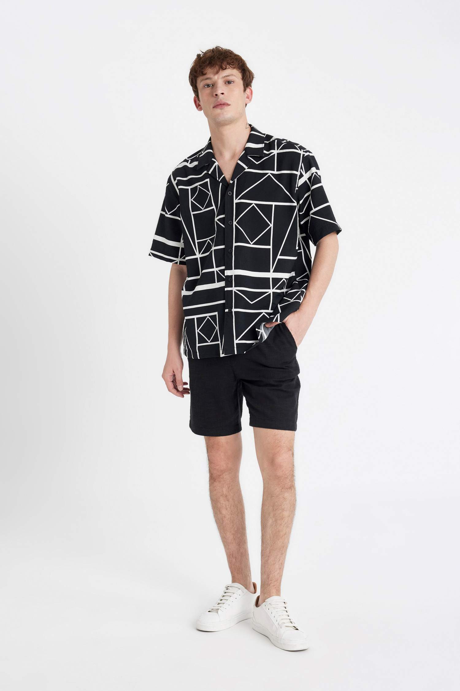 Relax Fit Pamuklu Bermuda Şort