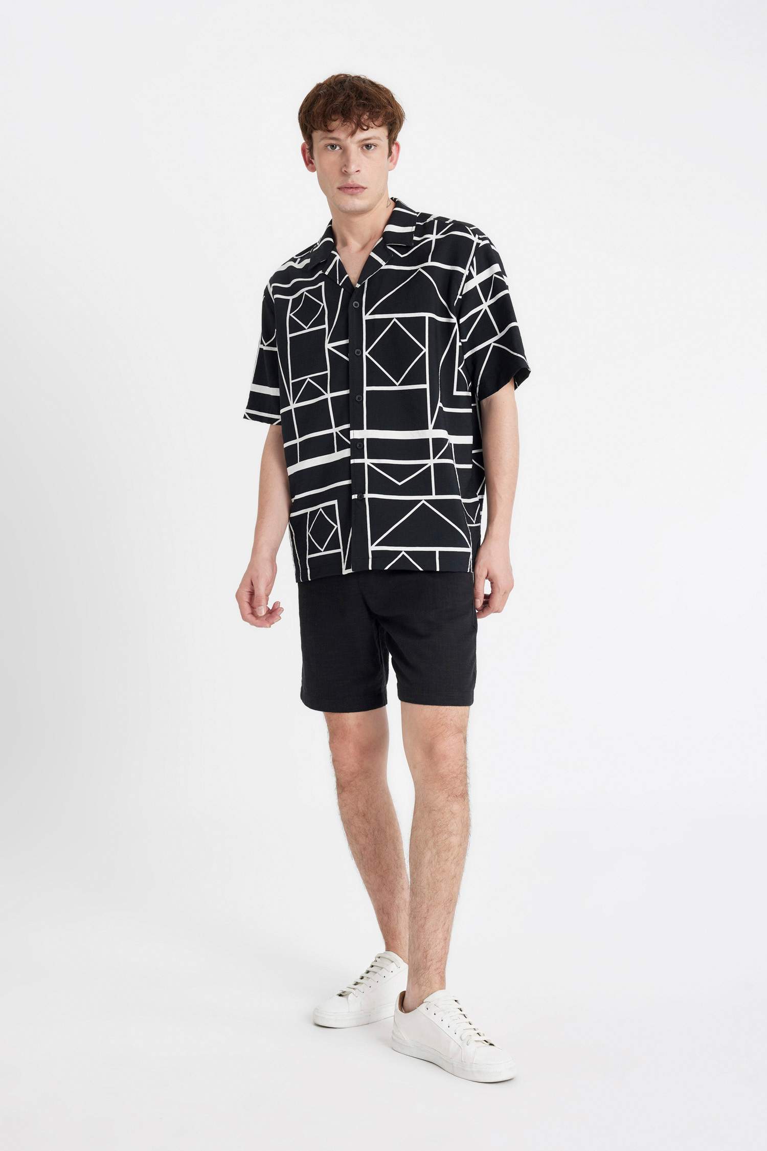 Relax Fit Pamuklu Bermuda Şort