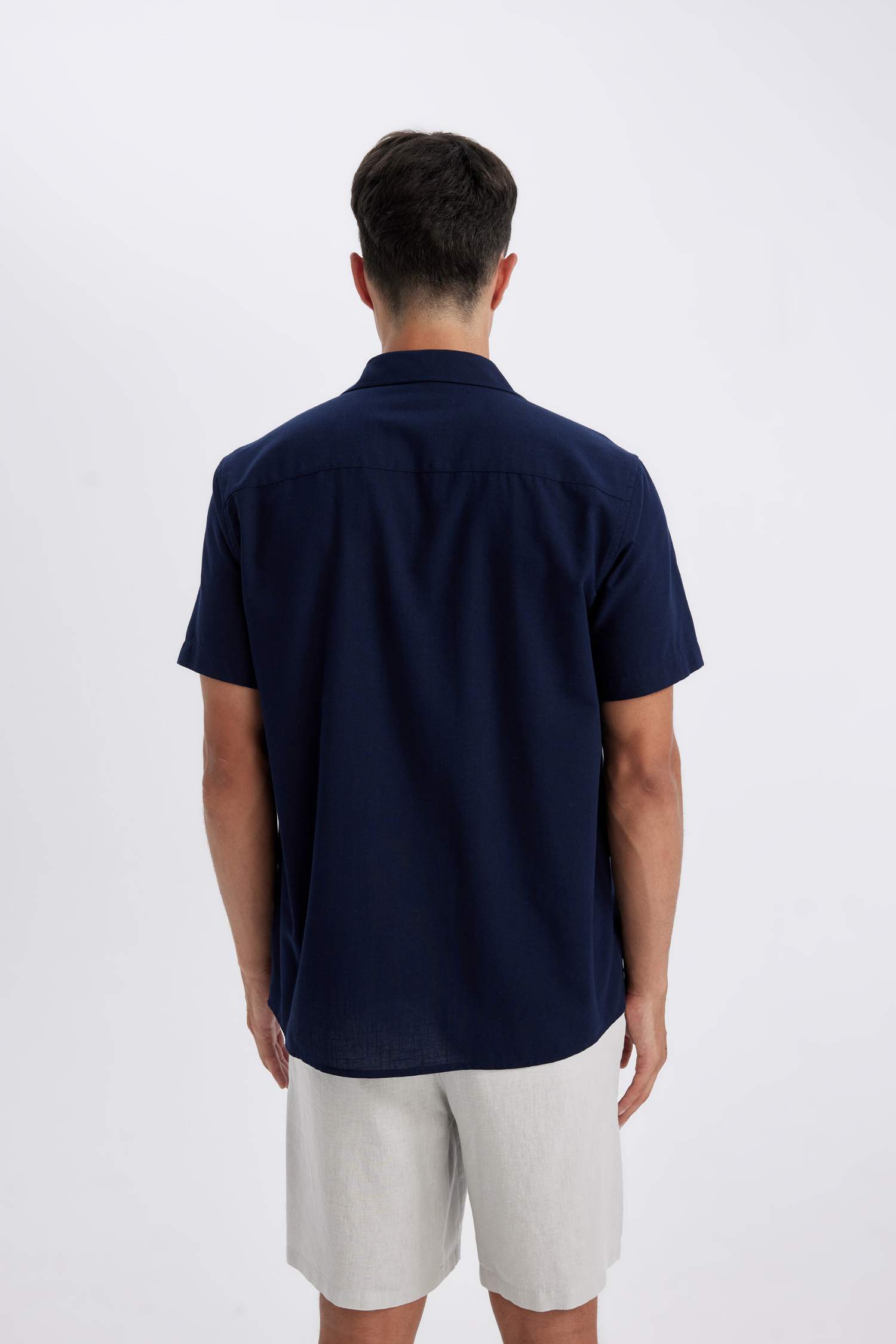 قميص نص كم قطن قصة عادية برقبة بولو