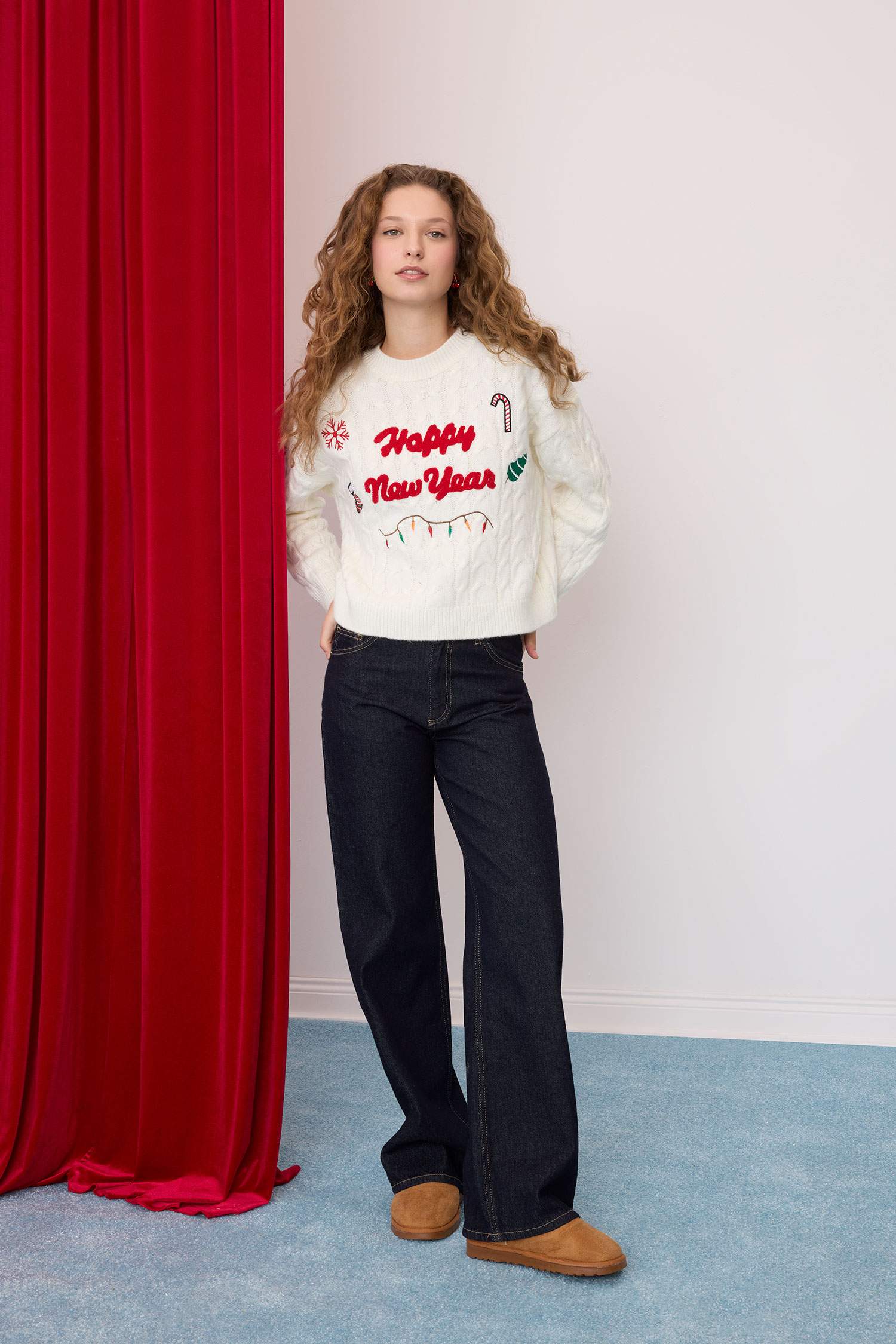 Yılbaşı Temalı Bisiklet Yaka Saç Örgü Desenli Triko Kazak