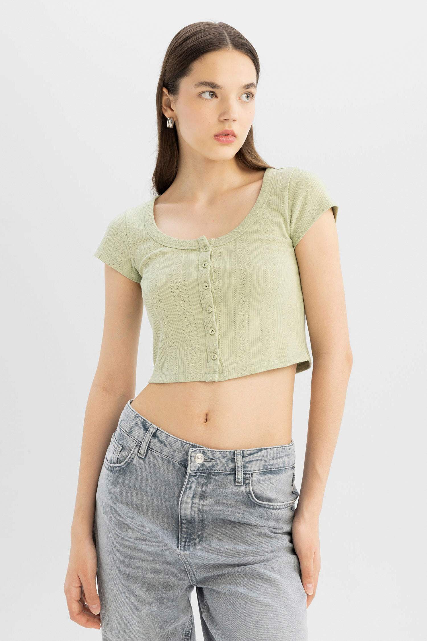 تيشيرت نص كم سليم فيت