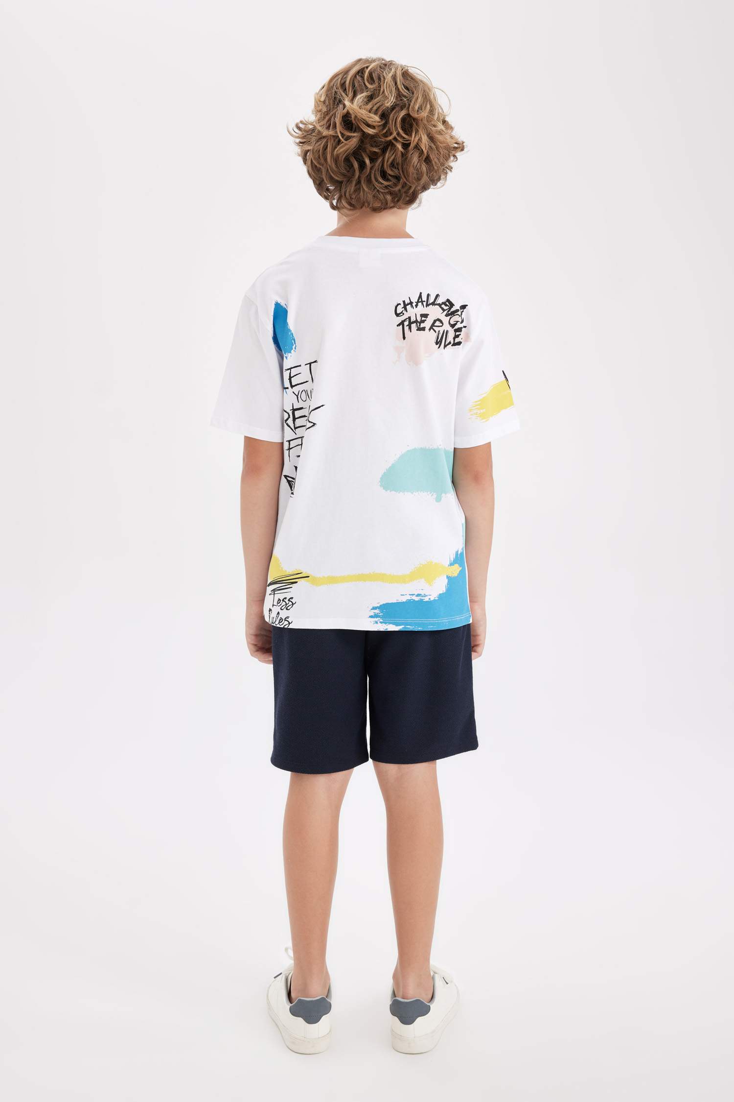 سيت ولادي شورت وتيشيرت - قطعتين