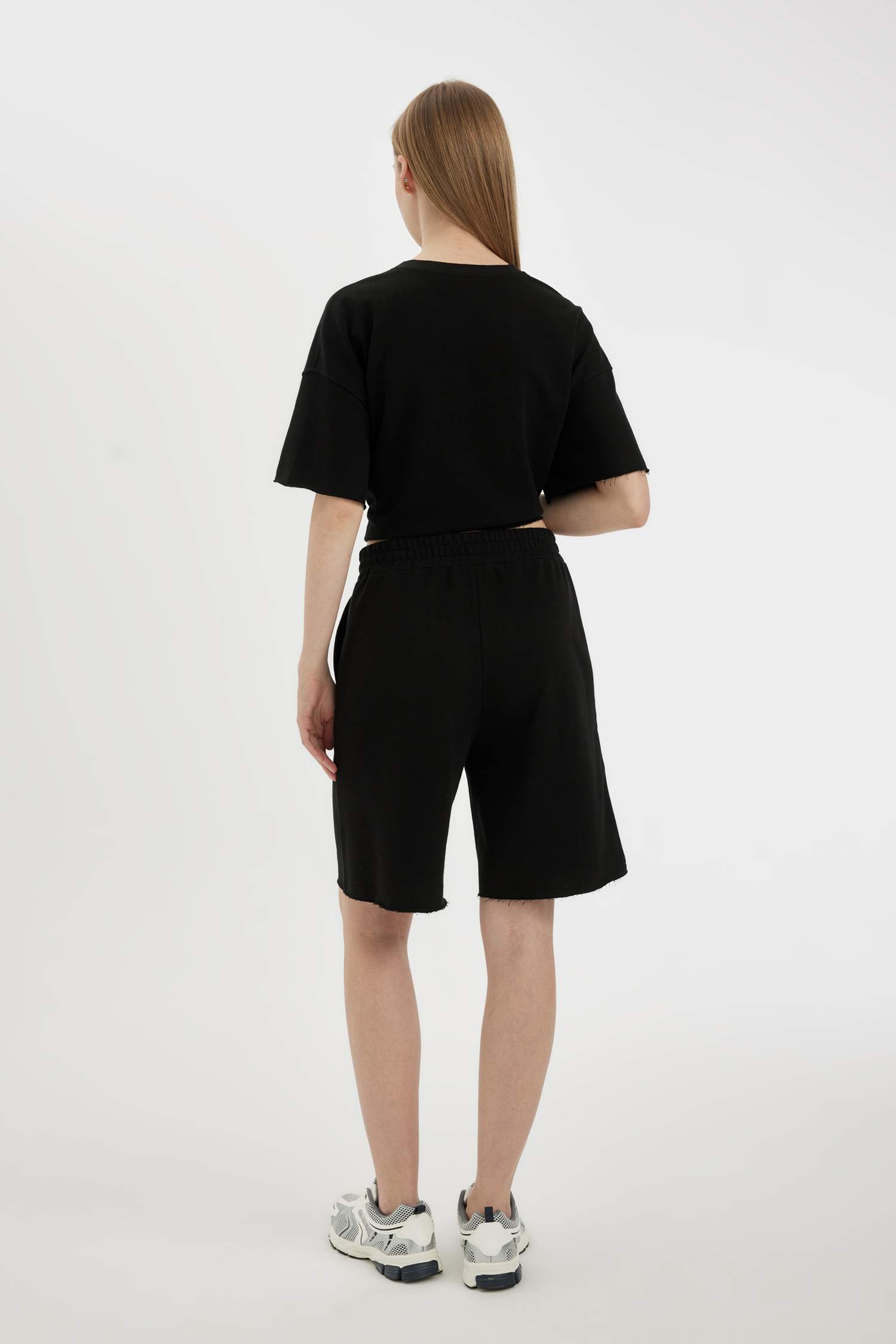 شورت قماش سميك