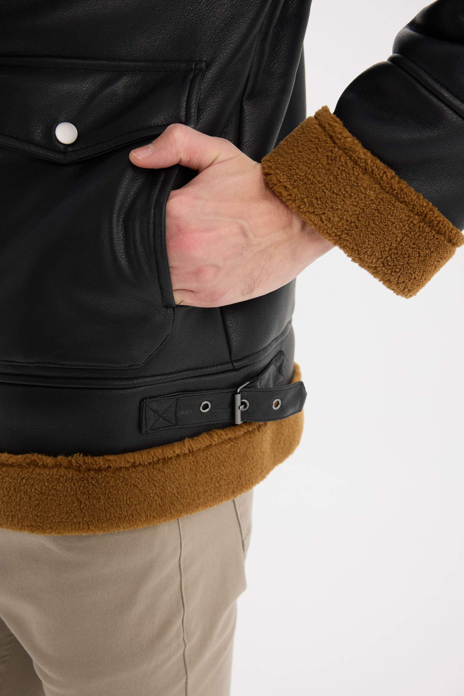 Slim Fit Polo Collar Faux Fur Lined Zippered Jacket