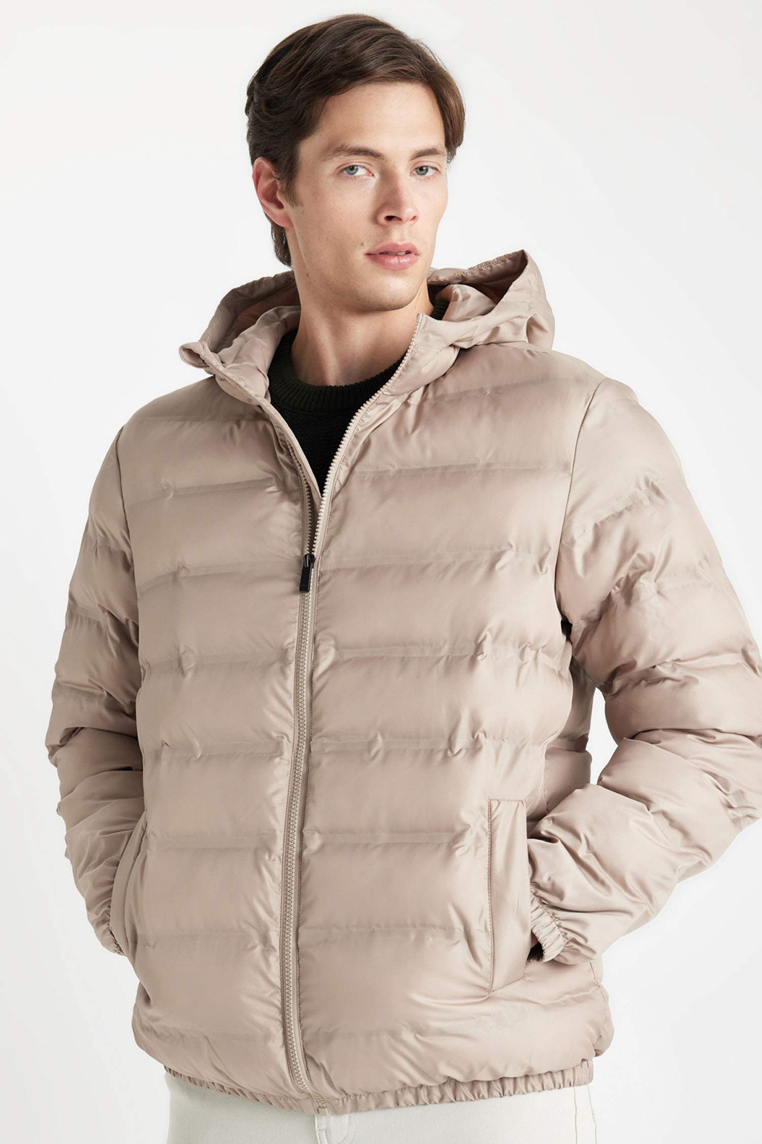 Su İtici Rüzgar Geçirmez Slim Fit Dar Kesim Astarlı Kapüşonlu Fermuarlı Cepli Kışlık Şişme Mont