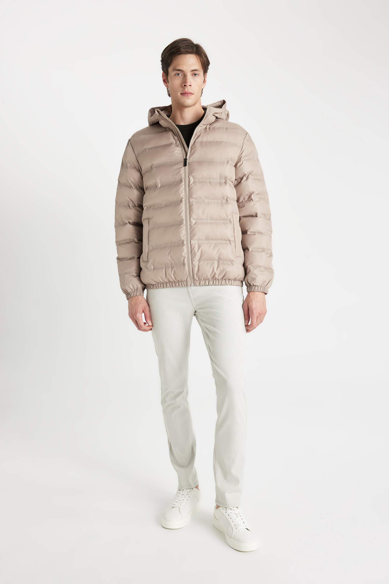 Su İtici Rüzgar Geçirmez Slim Fit Dar Kesim Astarlı Kapüşonlu Fermuarlı Cepli Kışlık Şişme Mont