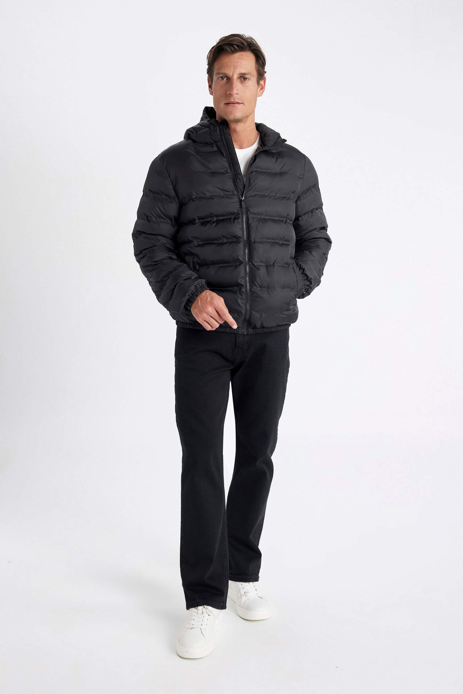 Su İtici Rüzgar Geçirmez Slim Fit Dar Kesim Astarlı Kapüşonlu Fermuarlı Cepli Kışlık Şişme Mont