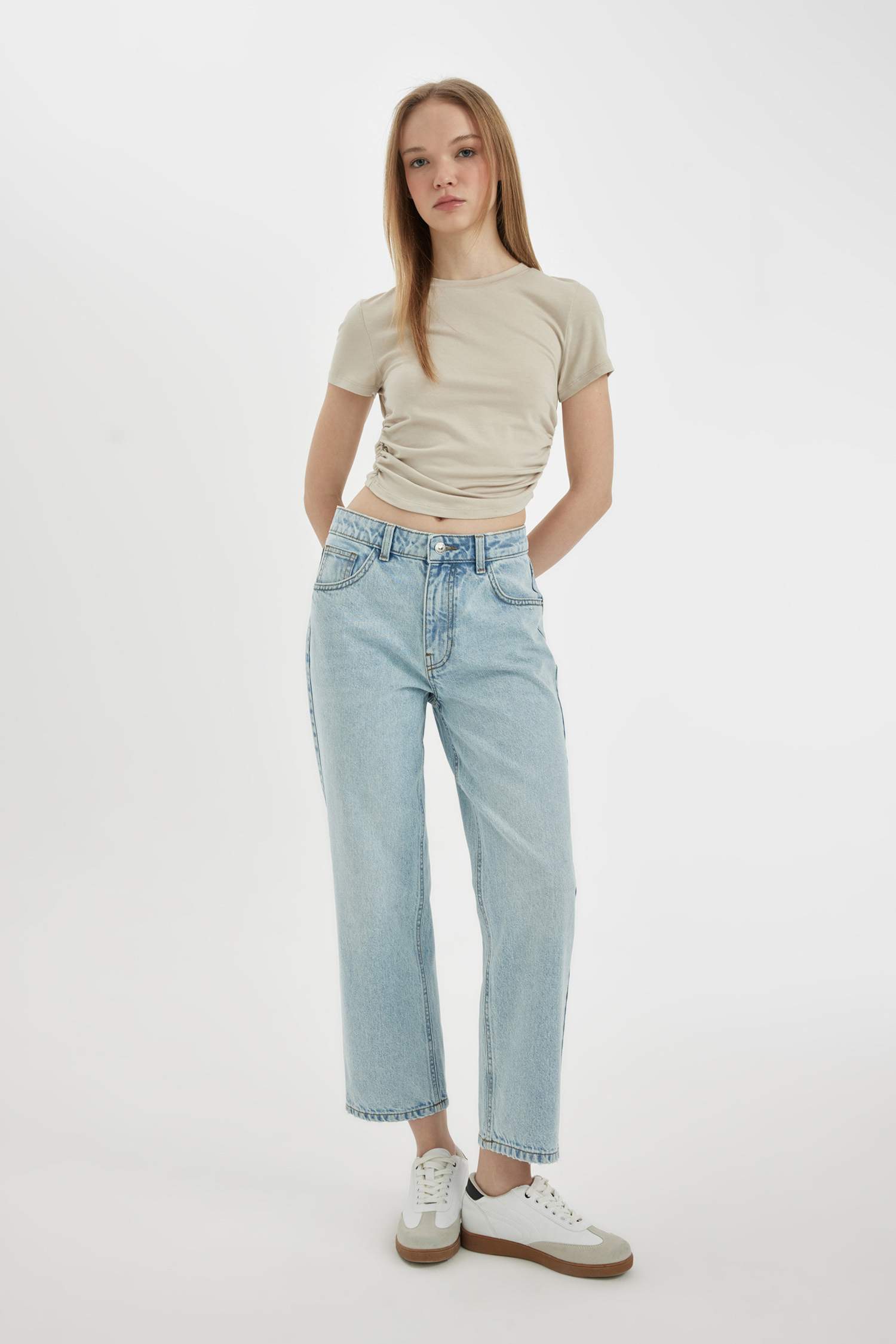 T-shirt slim à col rond en modal et à manches courtes