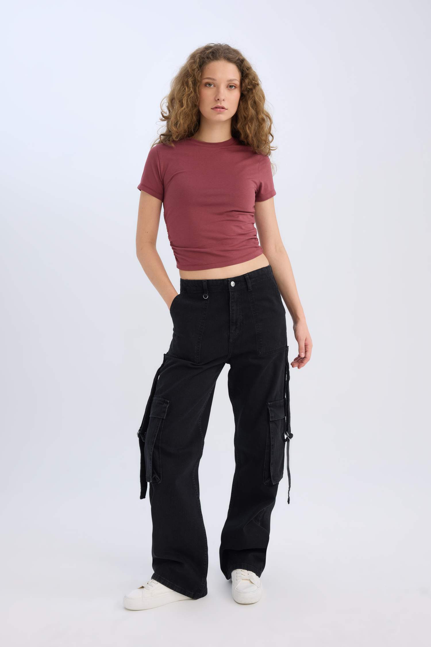 Футболка с круглым вырезом и коротким рукавом