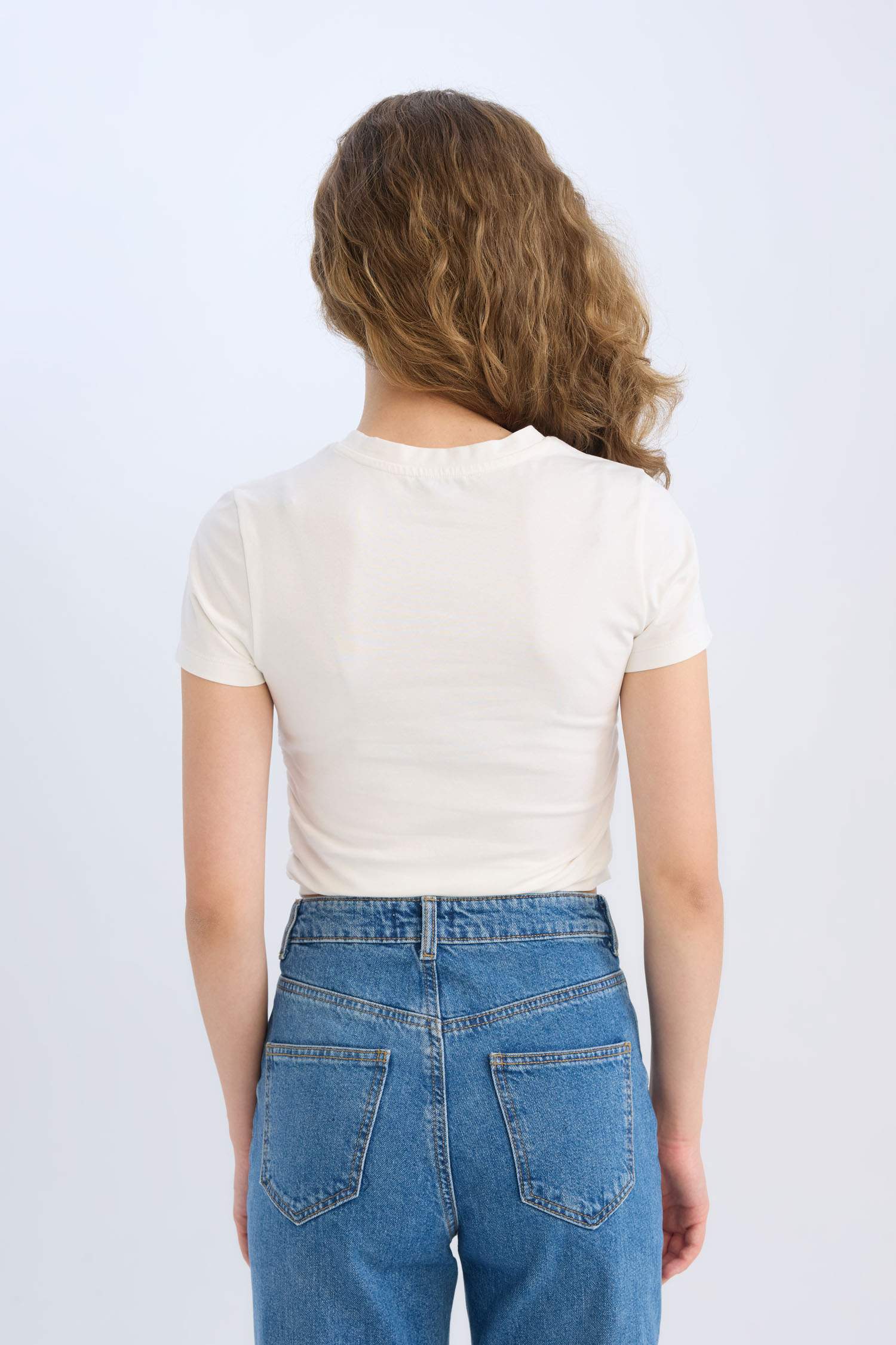 дөңгелек жаға Қысқа жеңді футболка