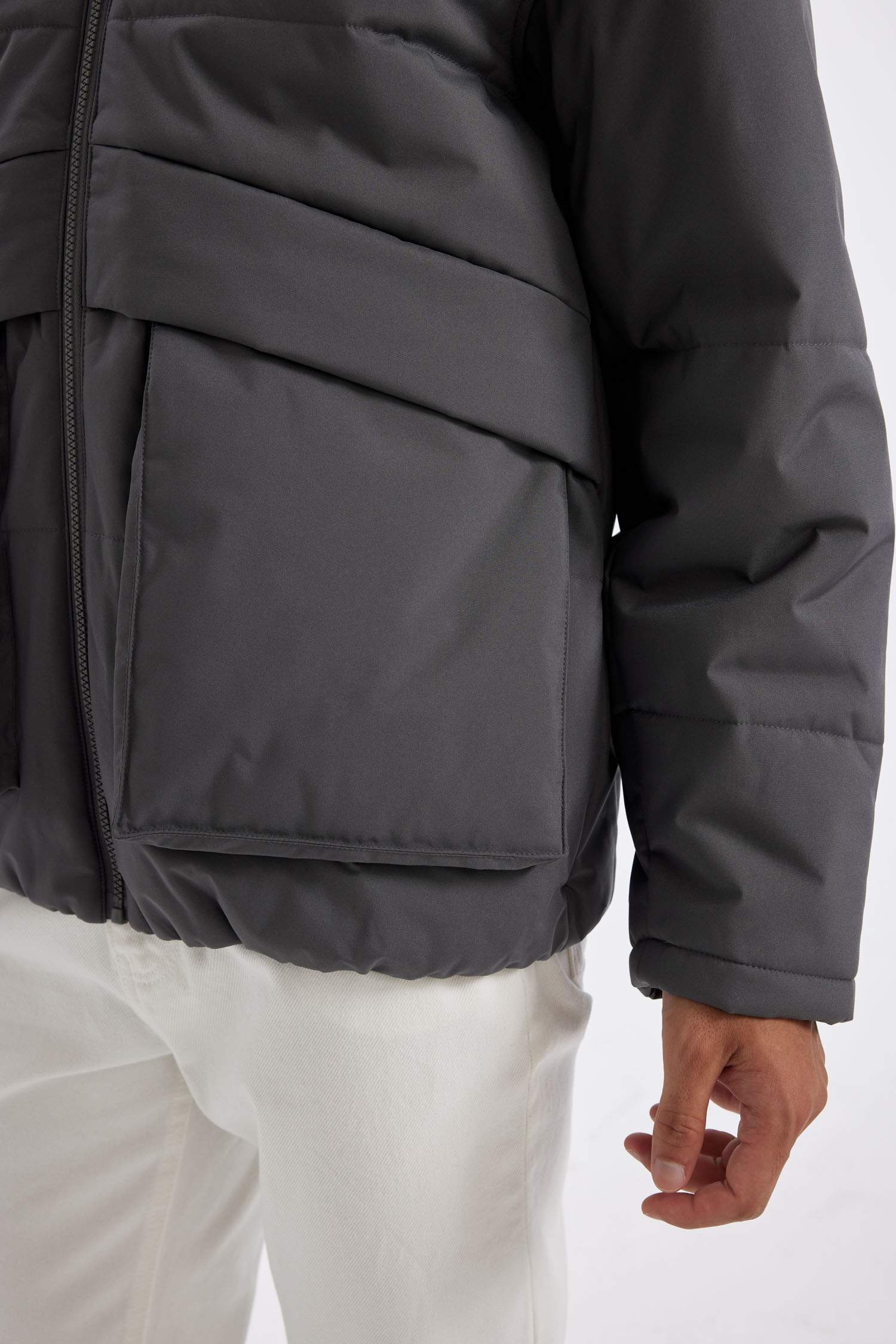 Su İtici Rüzgar Geçirmez Slim Fit Dar Kesim Suni Kürklü Polo Yaka Astarlı Fermuarlı Cepli Mont