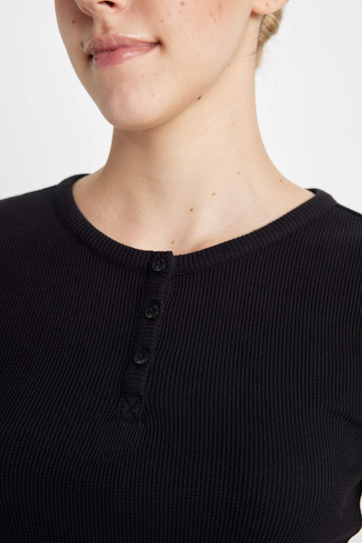 Slim Fit Crew Neck Short Sleeve T-Shirt