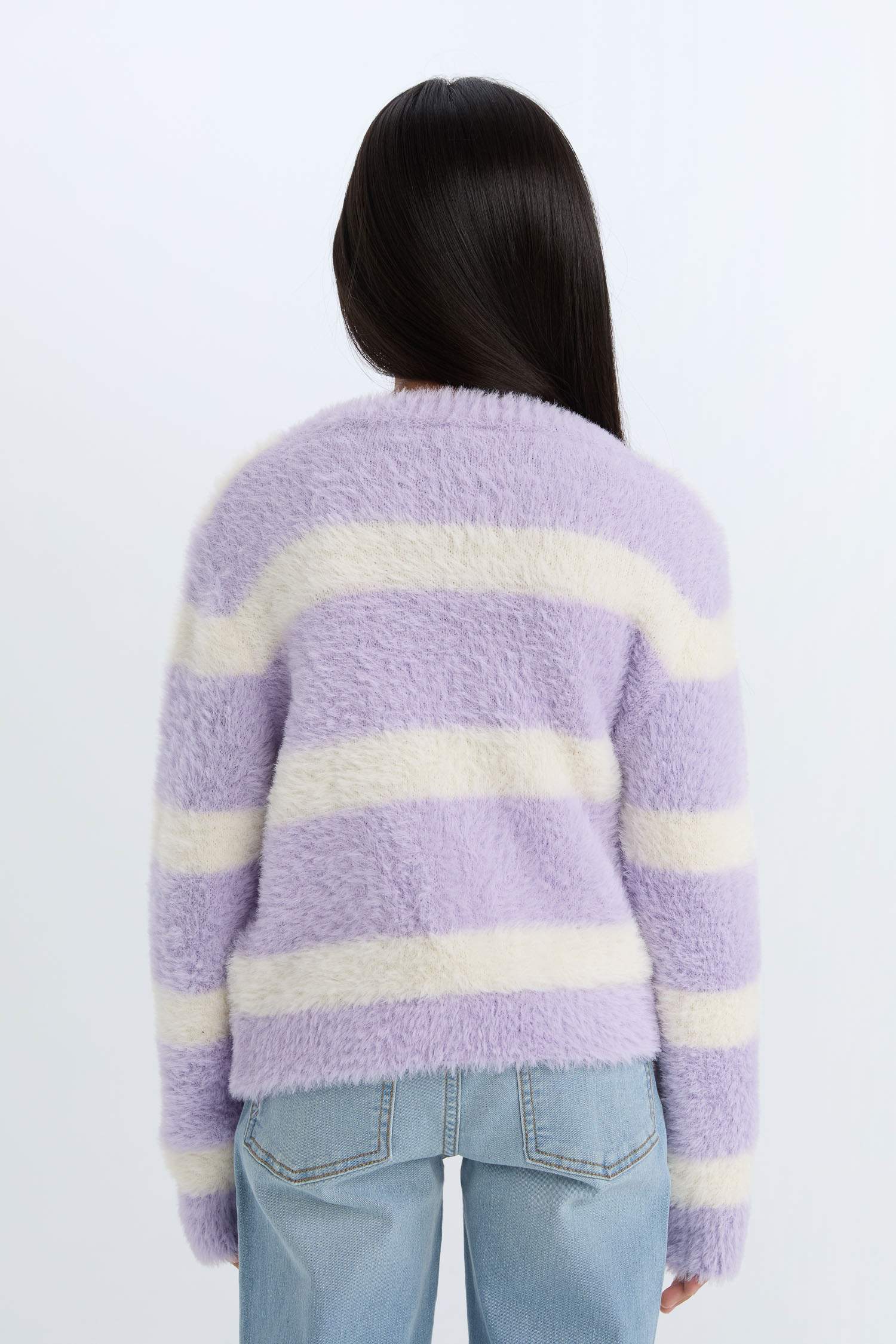 بلوفر قصة عادية برقبة مستديرة