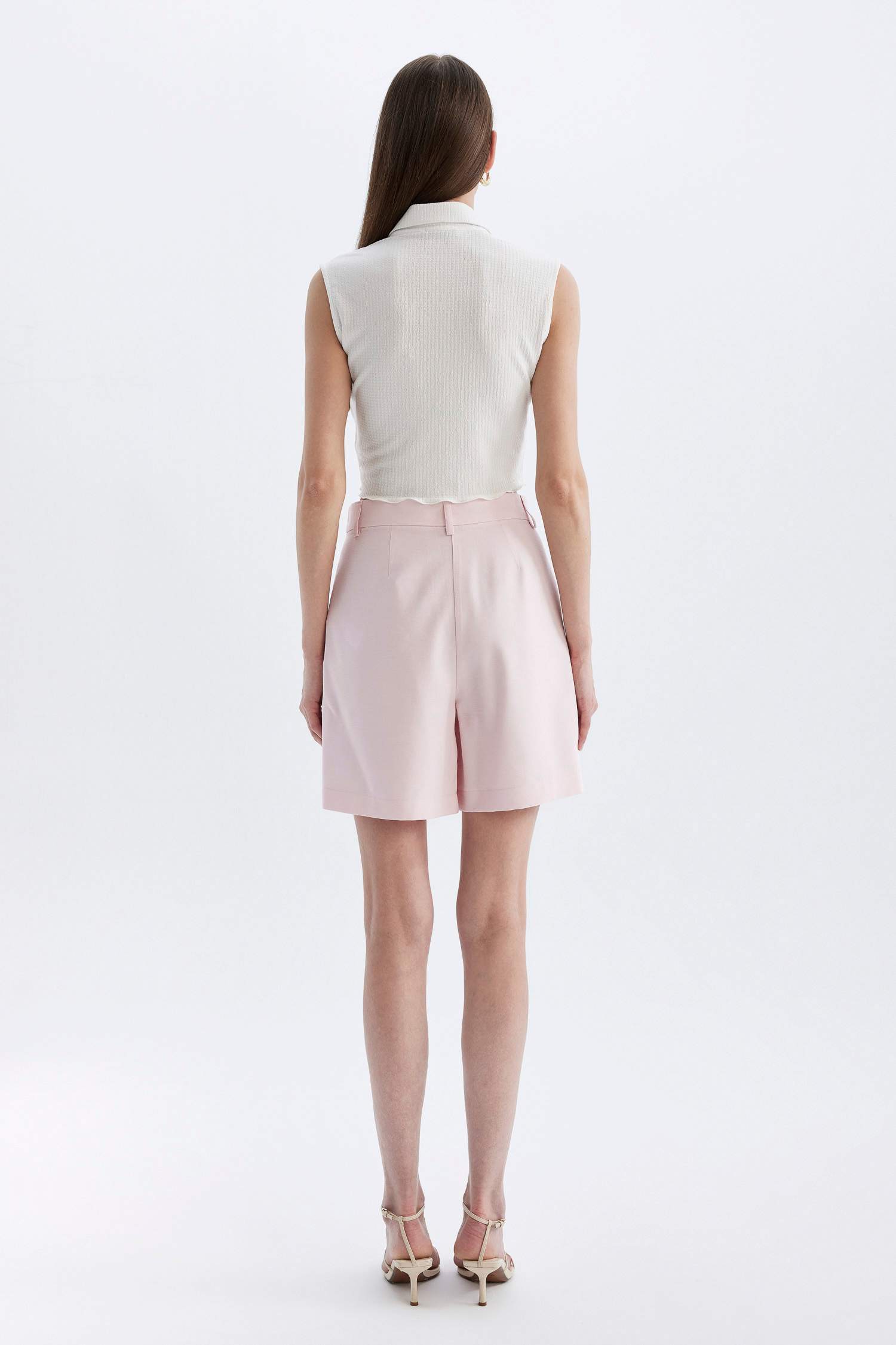 Short ample taille haute