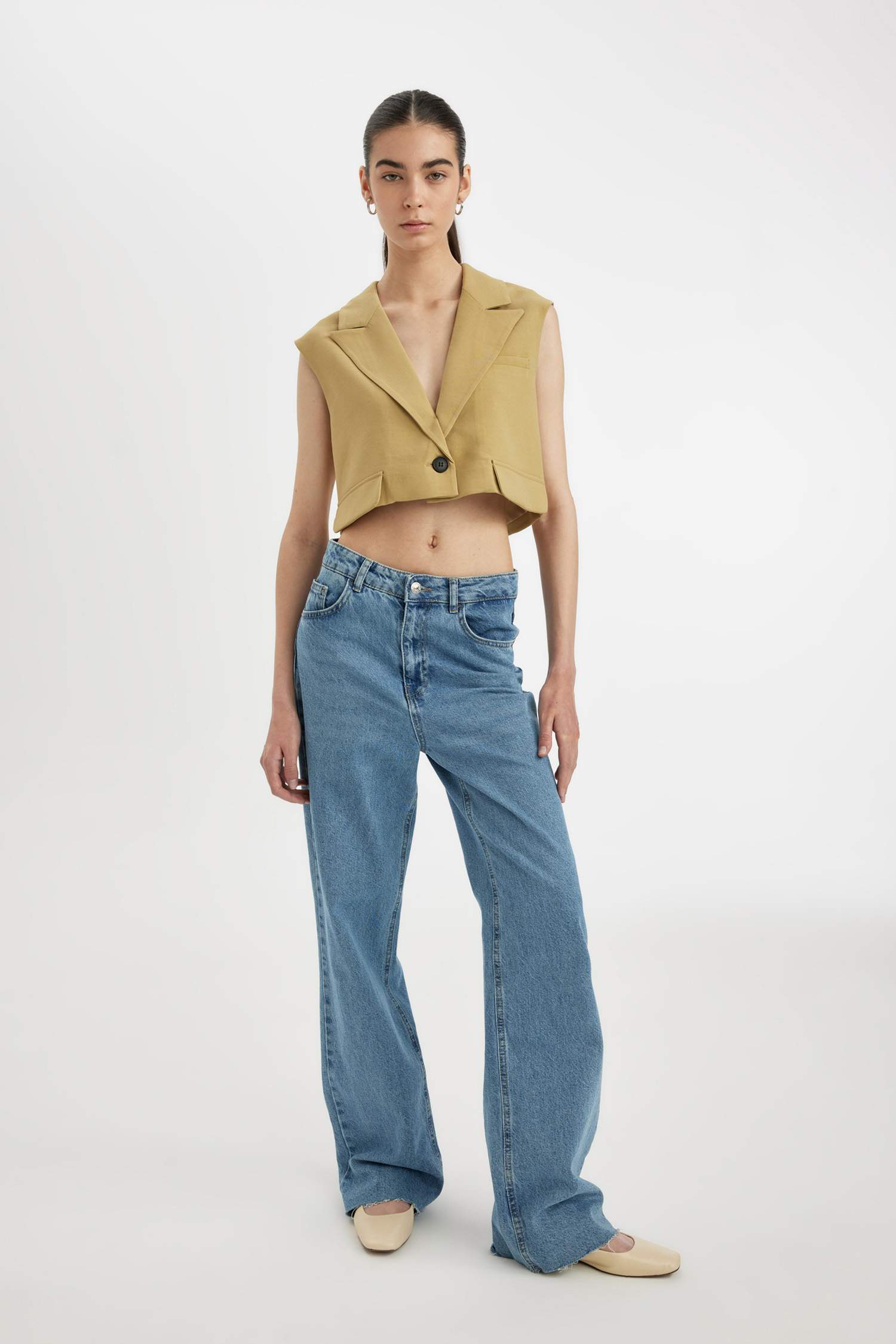 يلك بليزر كروب