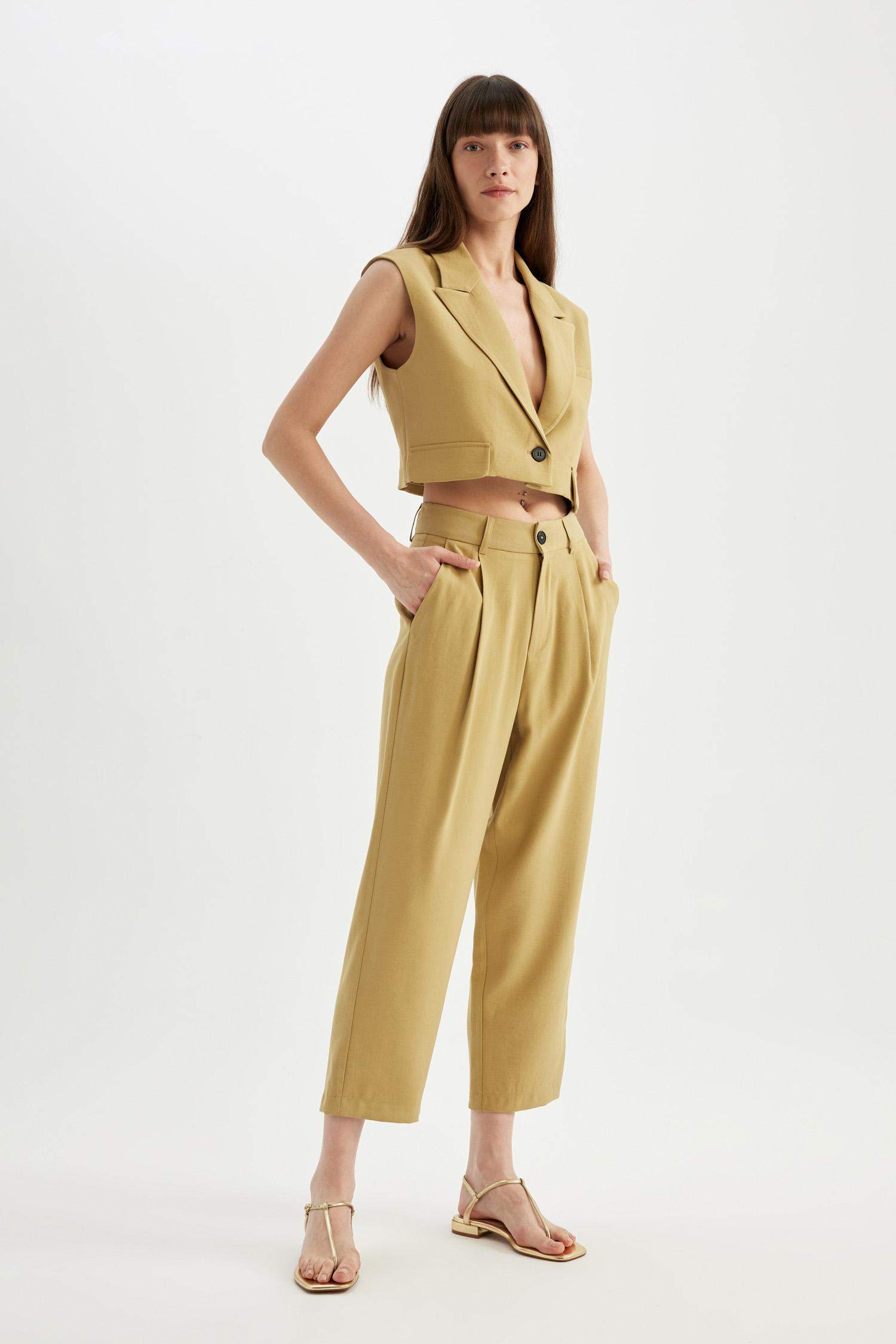 سروال ضيق بخصر عالي وجيوب