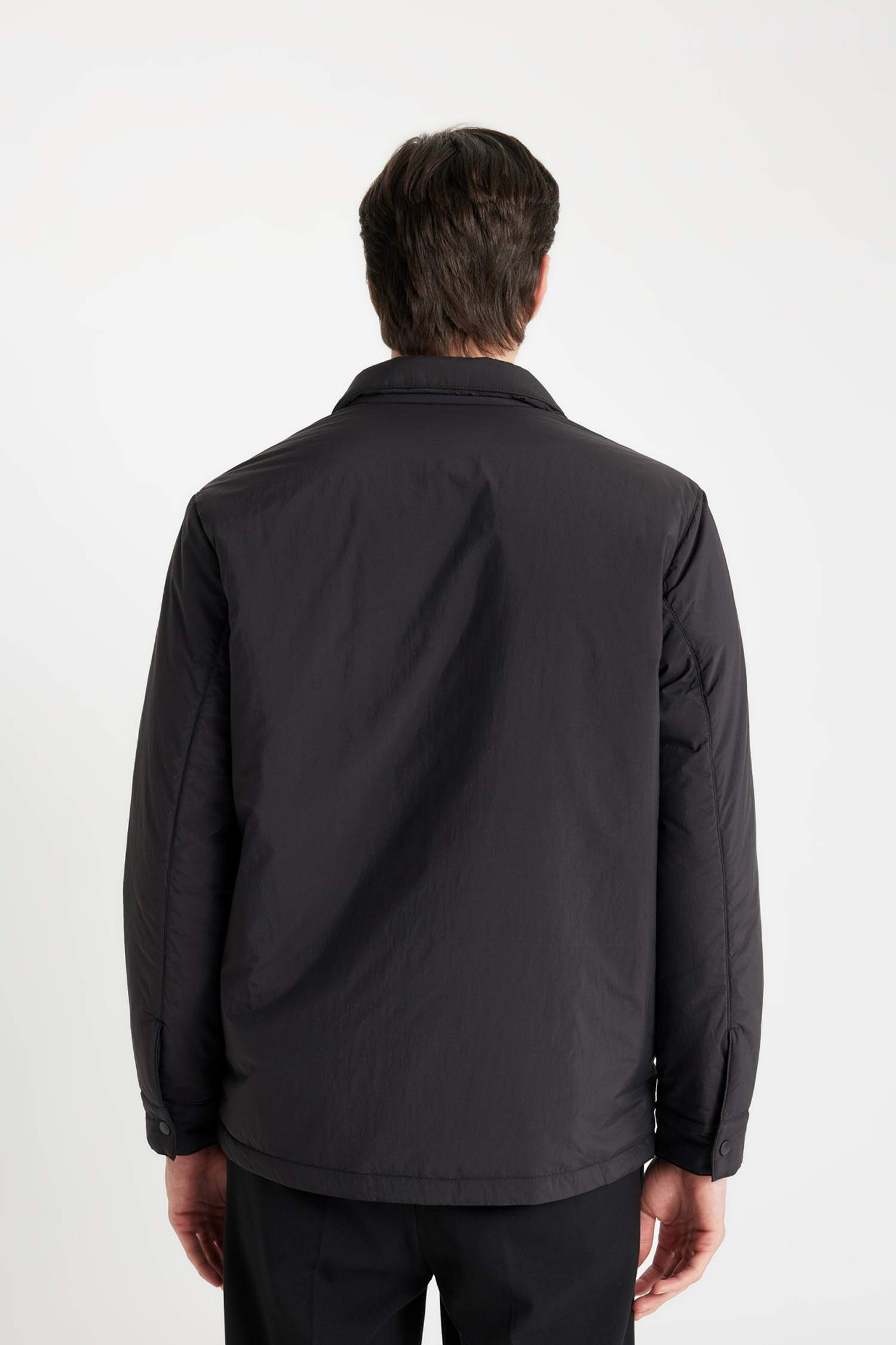 Su İtici Slim Fit Dar Kesim Gömlek Yaka Çıtçıtlı Cepli Şişme Mont