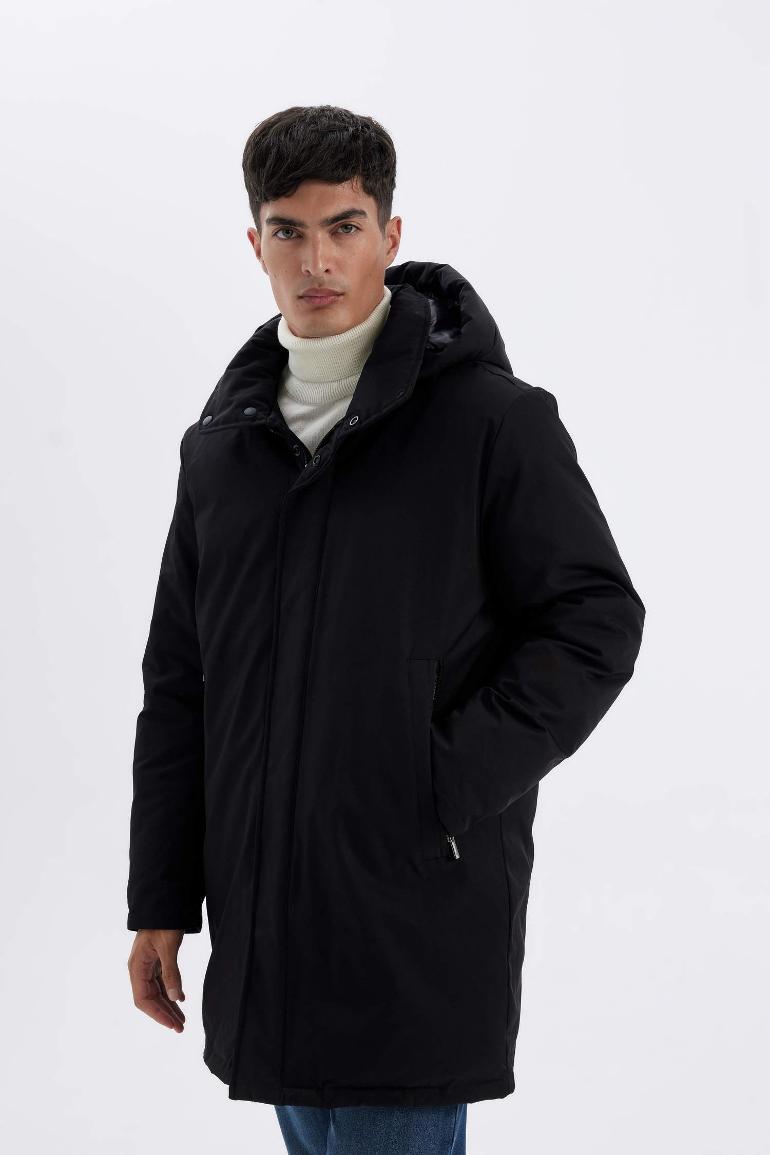 Su İtici Regular Fit Kapuşonlu Cepli Astarlı Uzun Şişme Mont