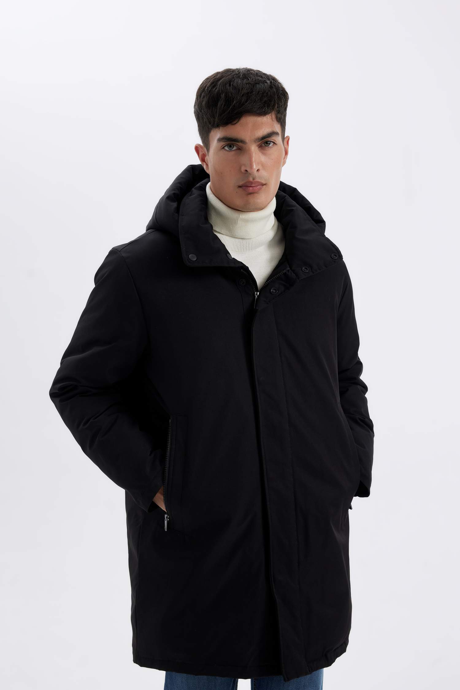 Su İtici Regular Fit Kapuşonlu Cepli Astarlı Uzun Şişme Mont