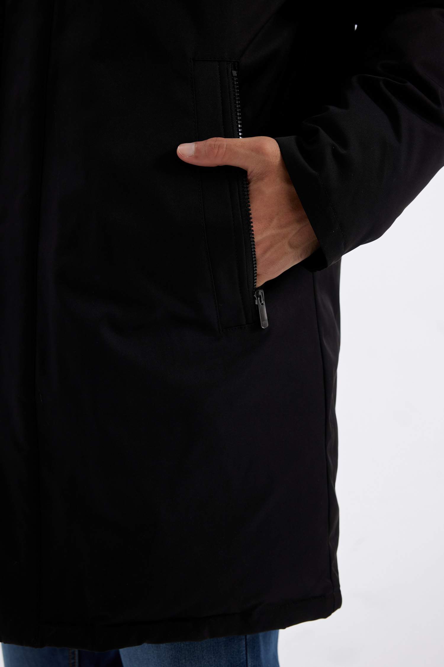 Su İtici Regular Fit Kapuşonlu Cepli Astarlı Uzun Şişme Mont