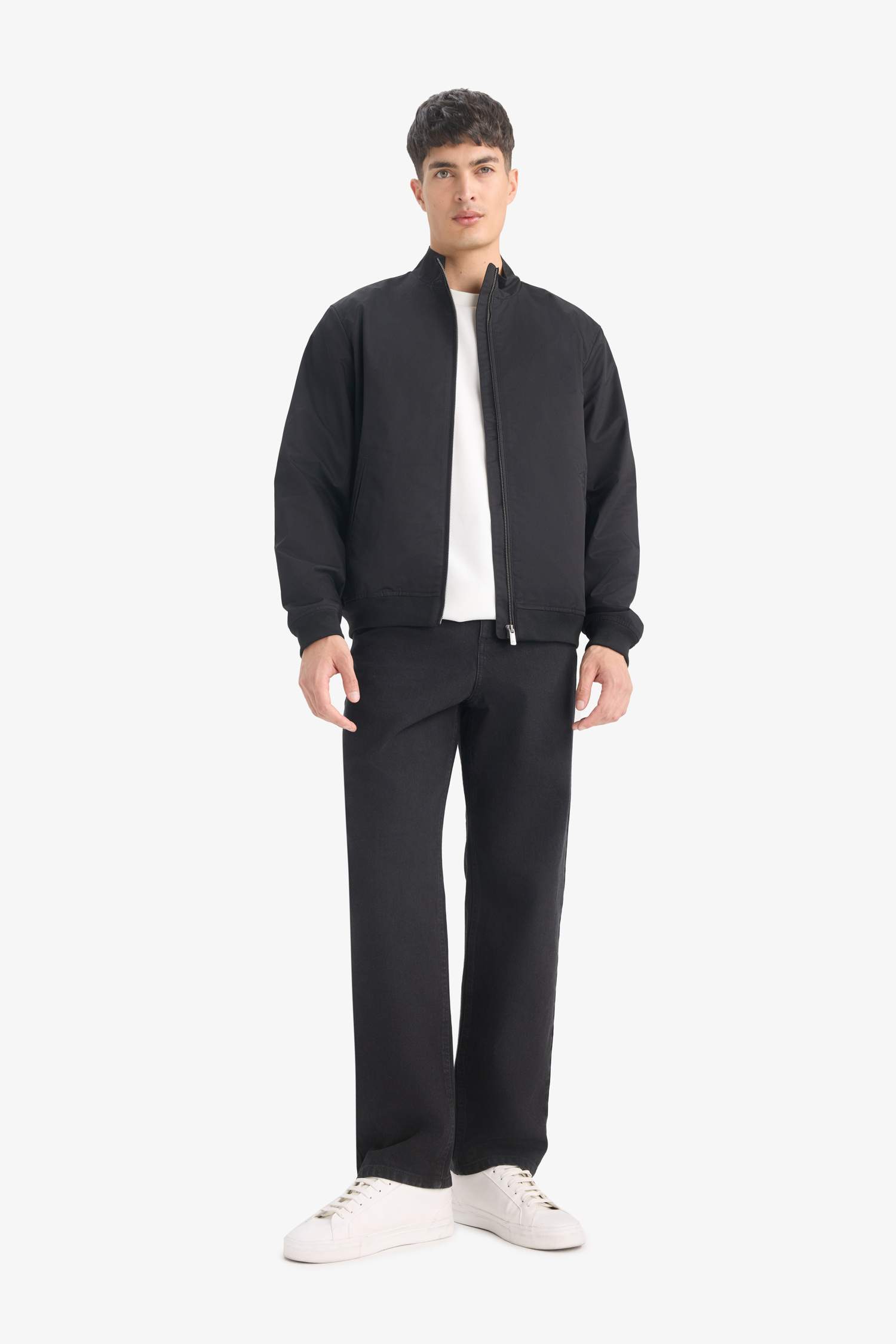 Slim Fit Dar Kesim Dik Yaka Astarlı Fermuarlı Cepli Mevsimlik Baharlık Mont