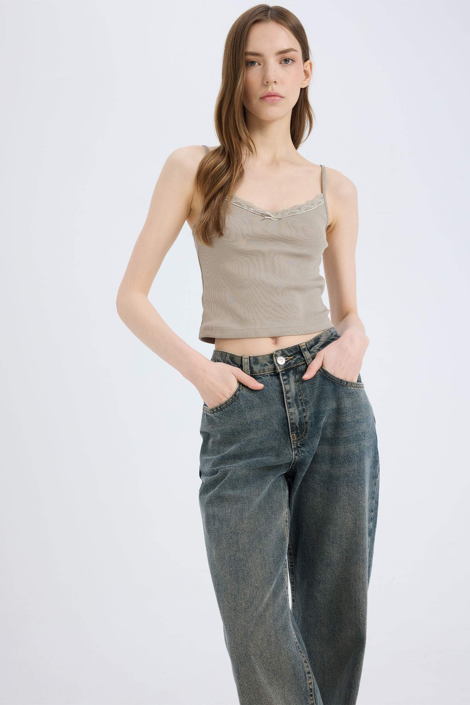 Fitted Dar Kesim Kare Yaka Fitilli Kaşkorse Atlet