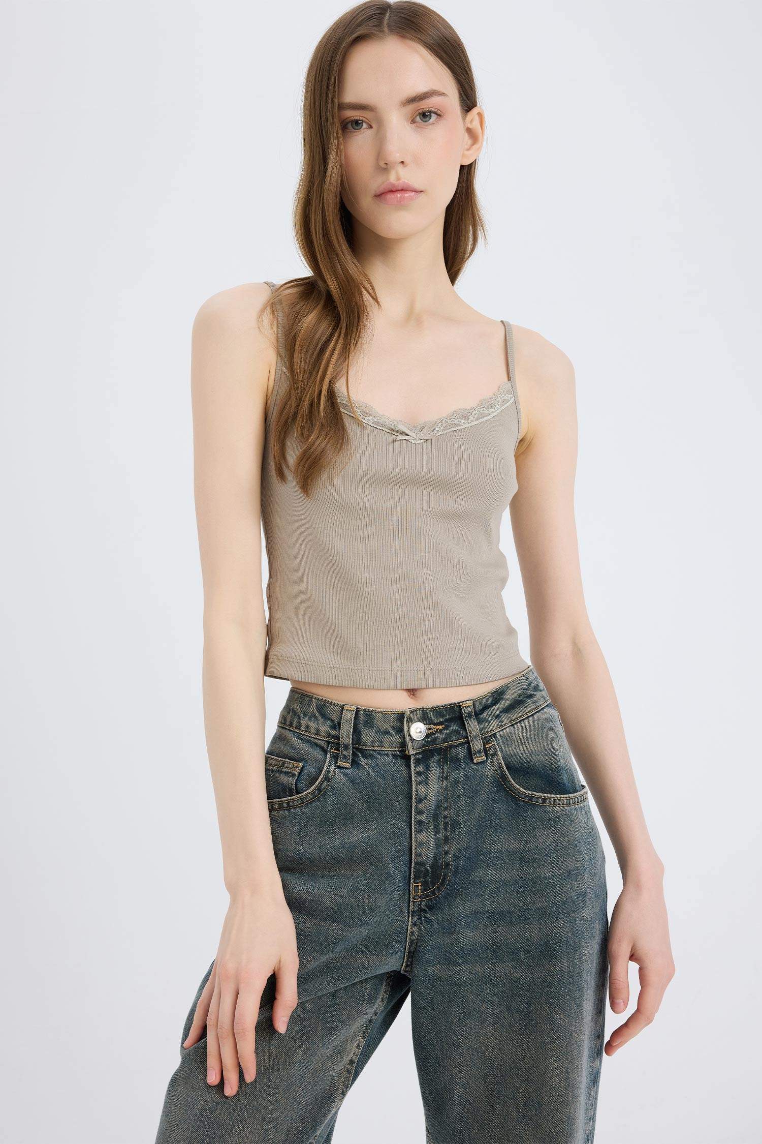 Fitted Dar Kesim Kare Yaka Fitilli Kaşkorse Atlet