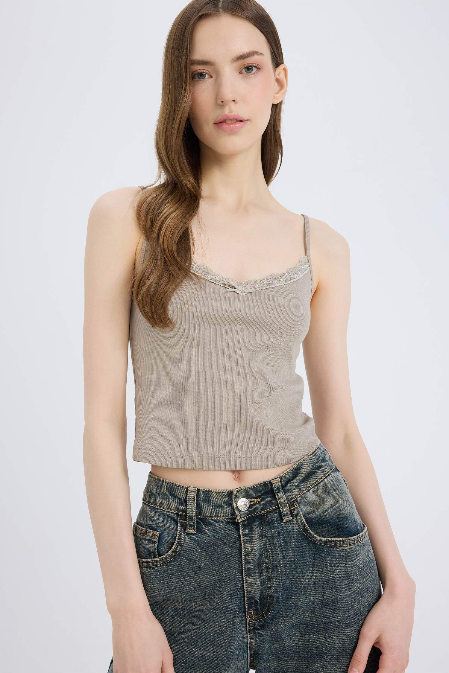 Fitted Dar Kesim Kare Yaka Fitilli Kaşkorse Atlet