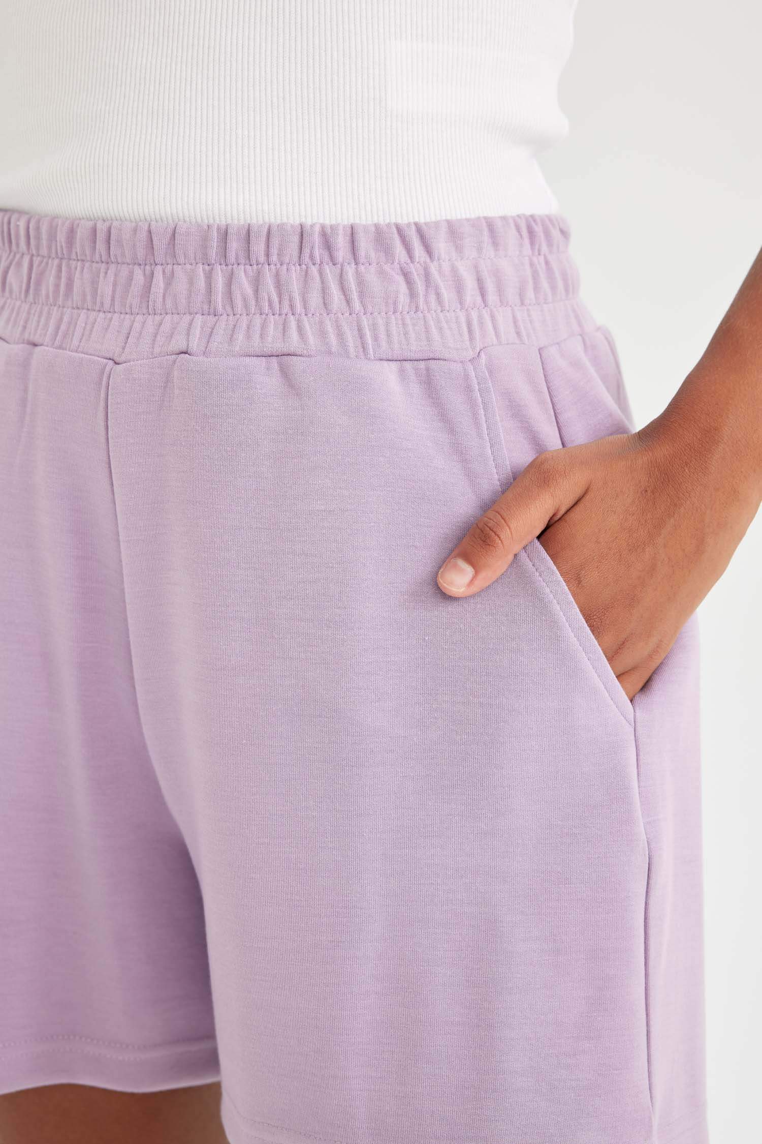 شورت قصير رياضي قصة عادية من DeFactoFit