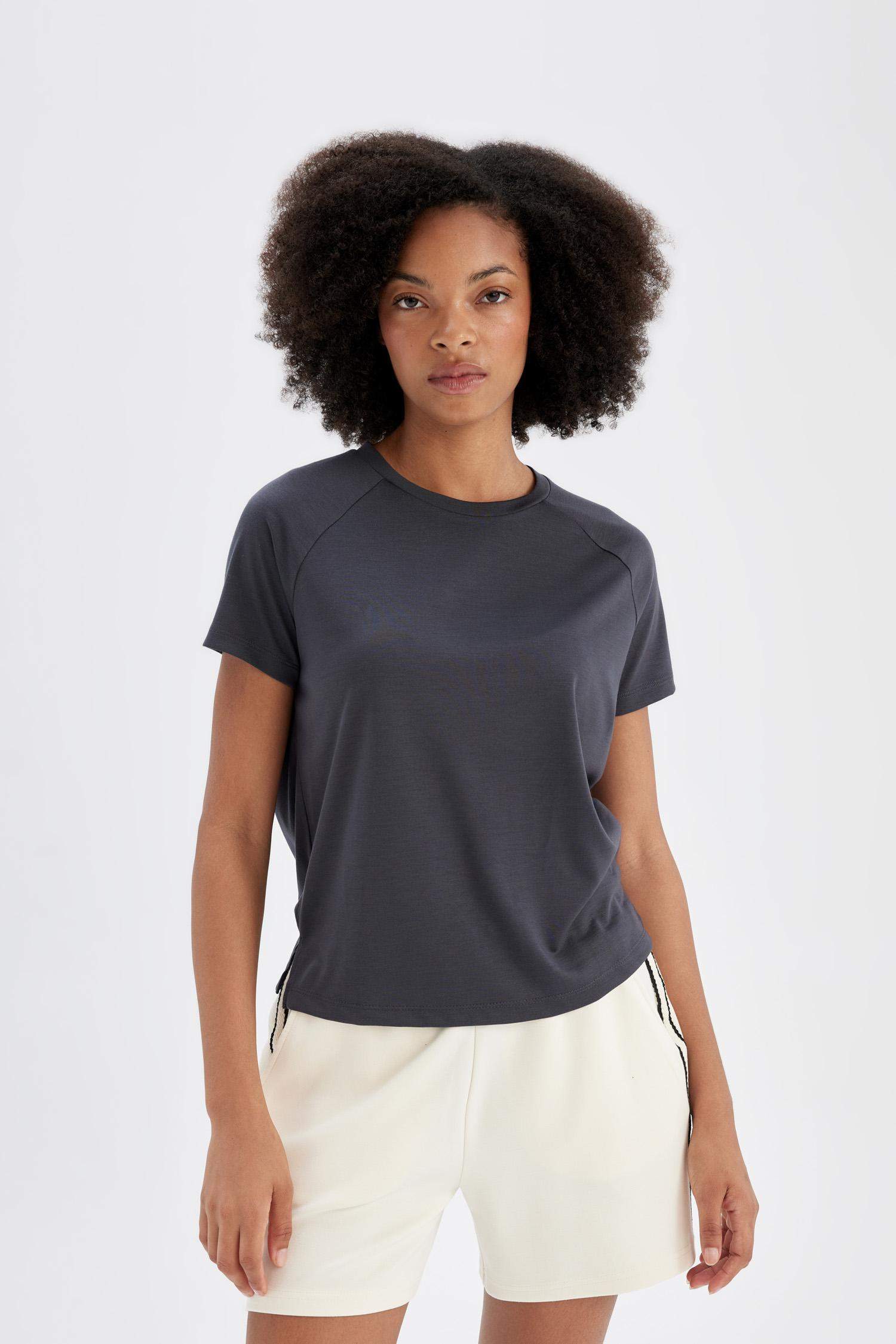 Standart Fit Sporcu Kısa Paça Modal Şort