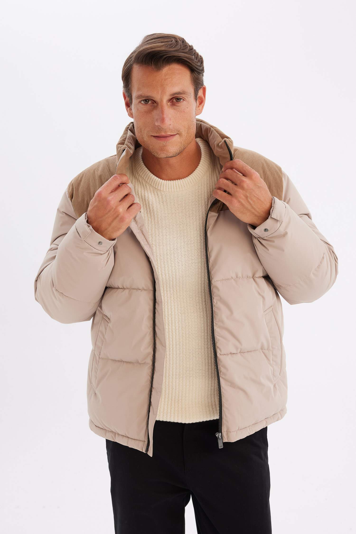 Su Geçirmez Şişme Mont Slim Fit Dar Kesim Dik Yaka Fermuarlı Cepli