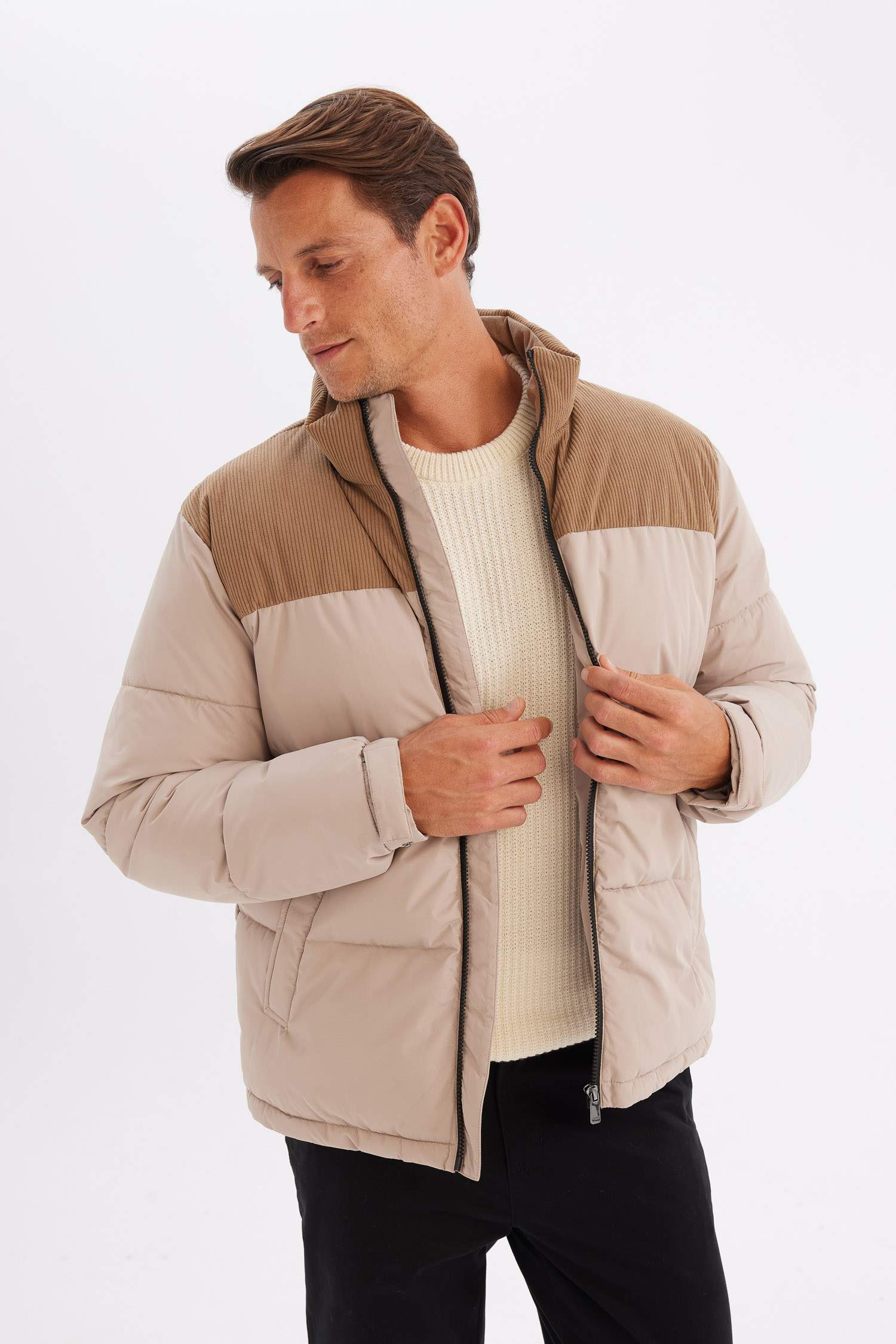 Su Geçirmez Şişme Mont Slim Fit Dar Kesim Dik Yaka Fermuarlı Cepli