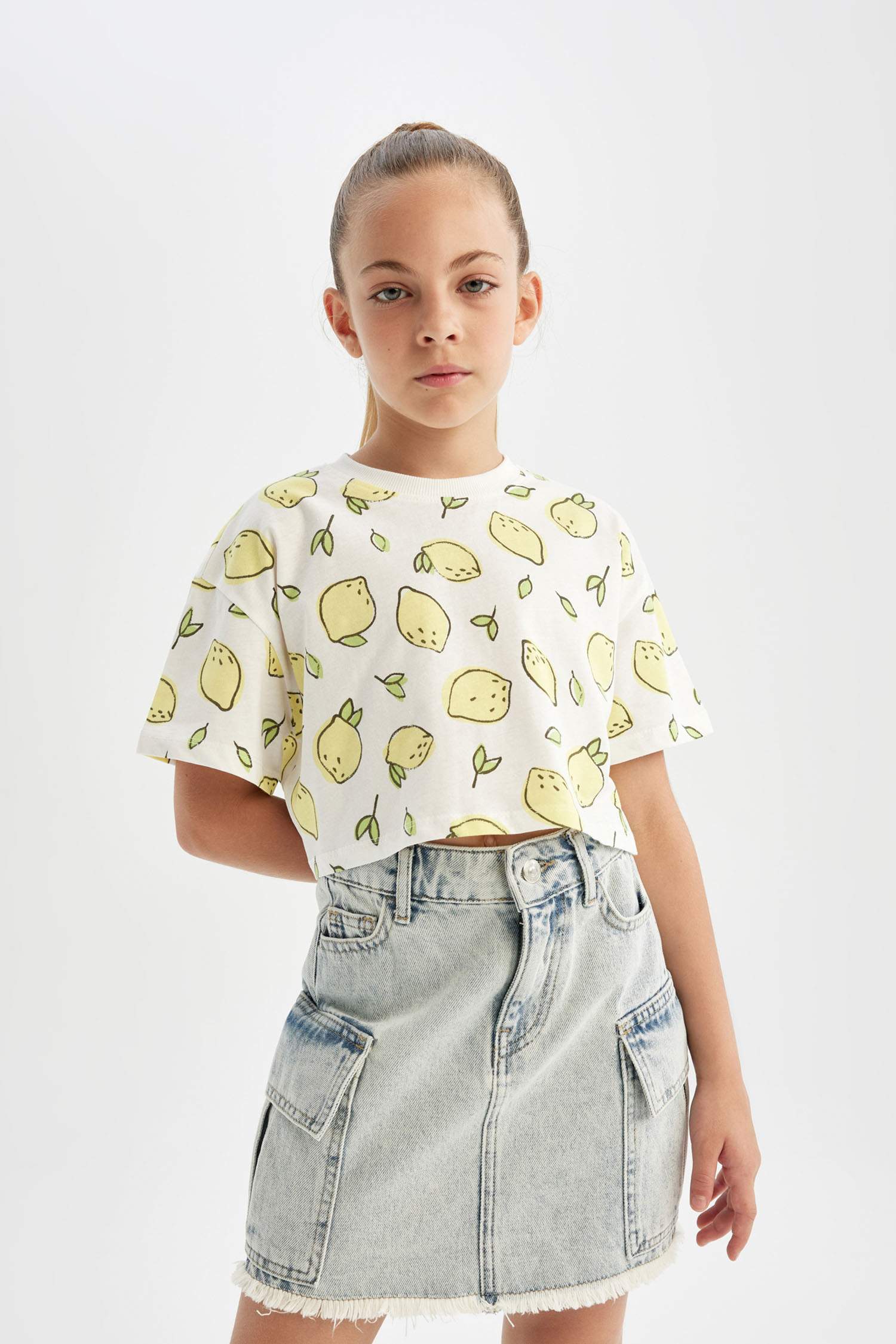 Girl Crew Neck Fruit Patterned T-Shirt