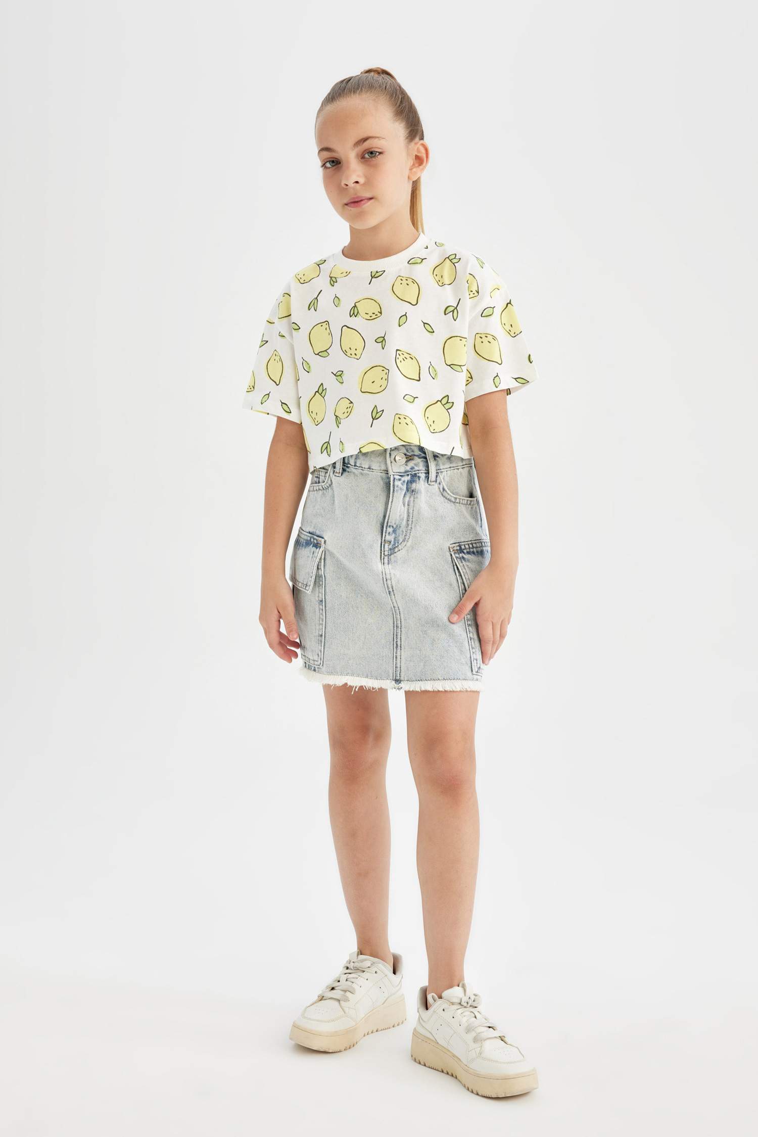 Girl Crew Neck Fruit Patterned T-Shirt