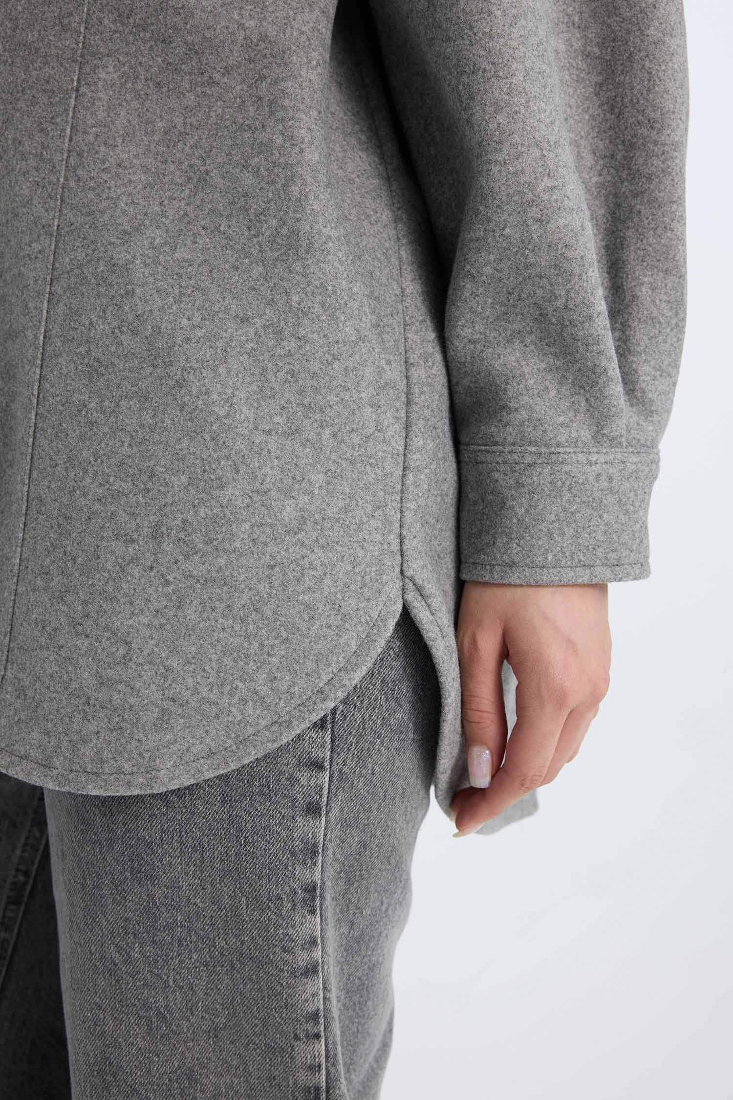 Relax Fit Cepli Düğmeli Gömlek Ceket 