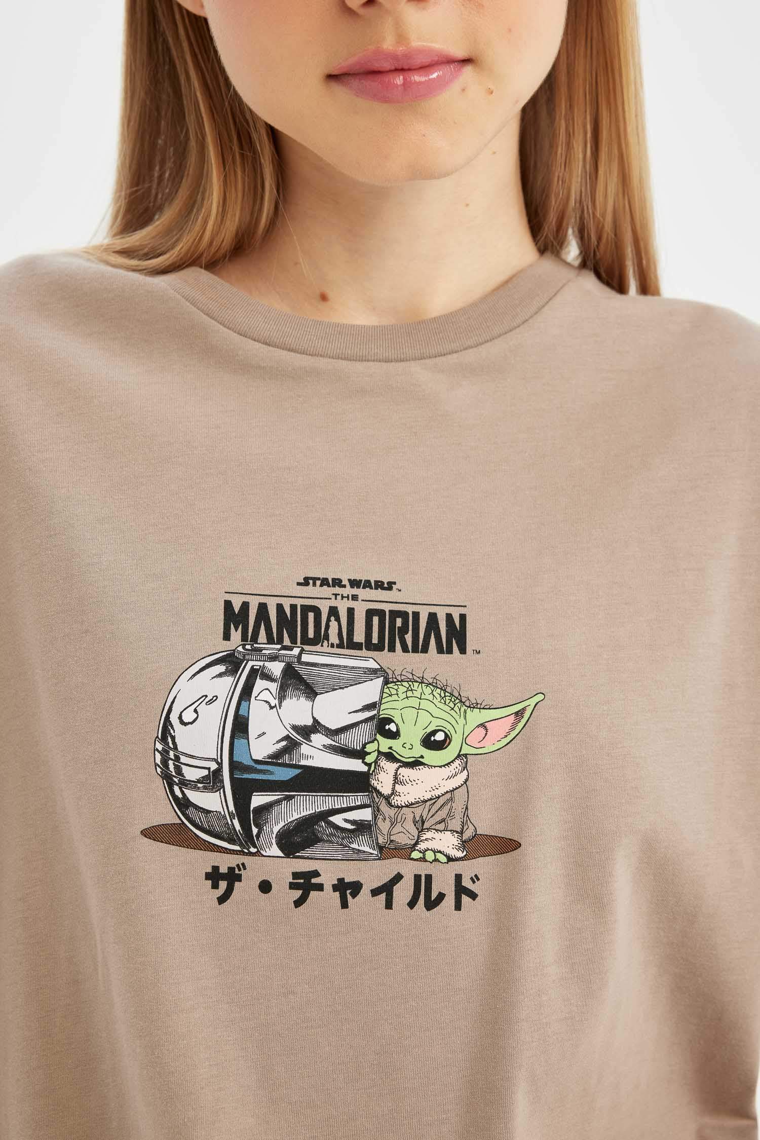 Star Wars-Mandalorian Oversize Fit Printed T-Shirt