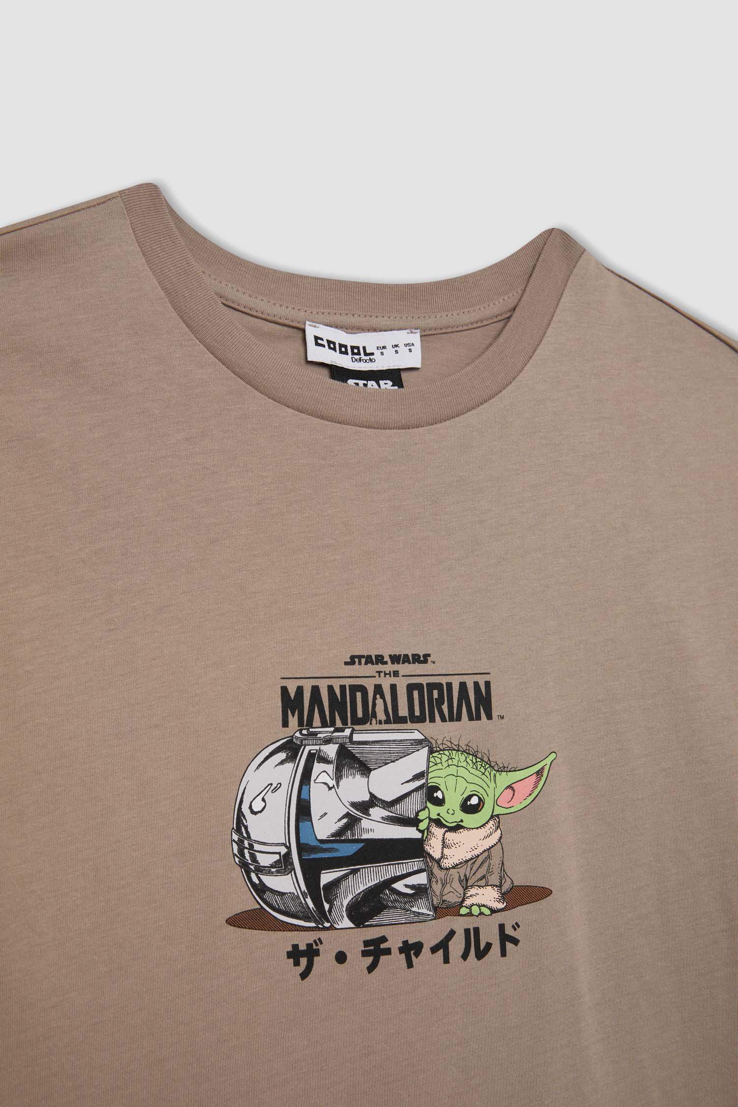 Star Wars-Mandalorian Oversize Fit Printed T-Shirt
