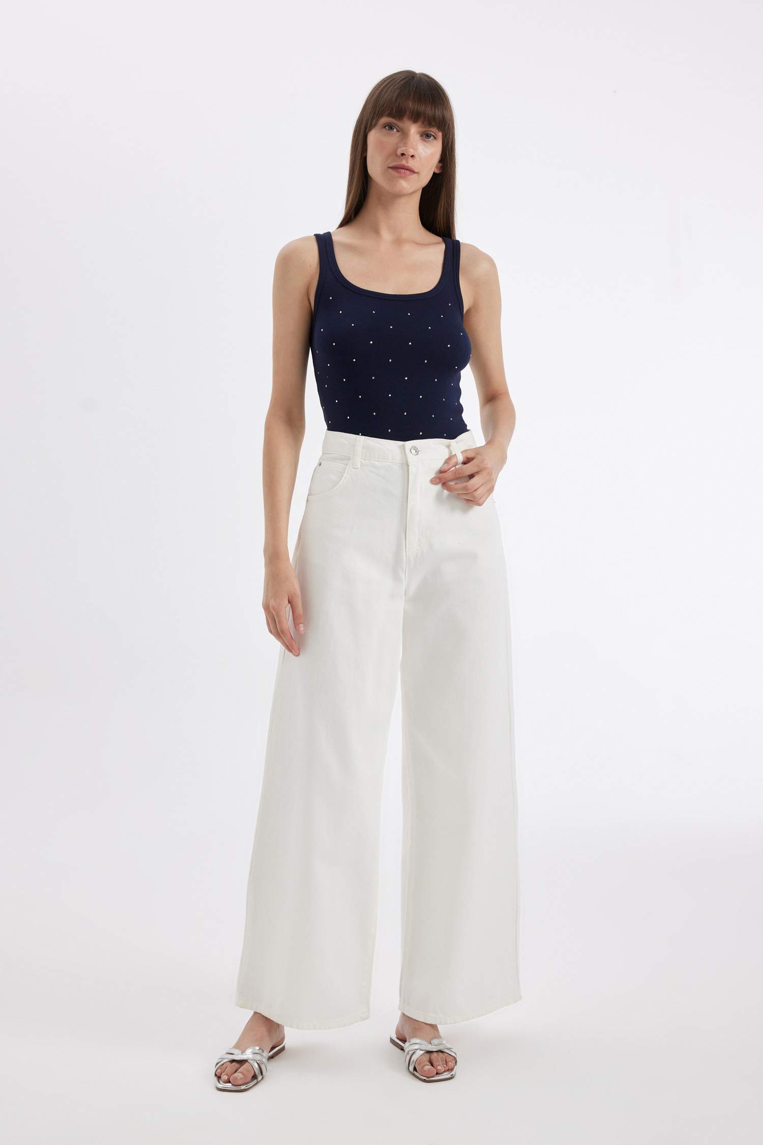 بلوزة مخططة سليم مضلع برقبة دائرية