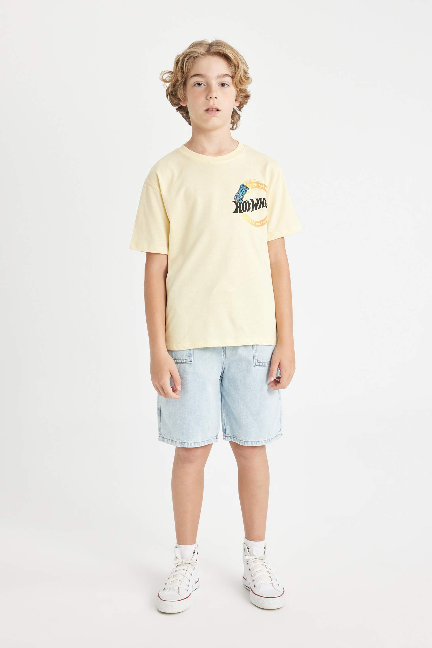 Erkek Çocuk Hot Wheels Bisiklet Yaka Kısa Kollu Tişört