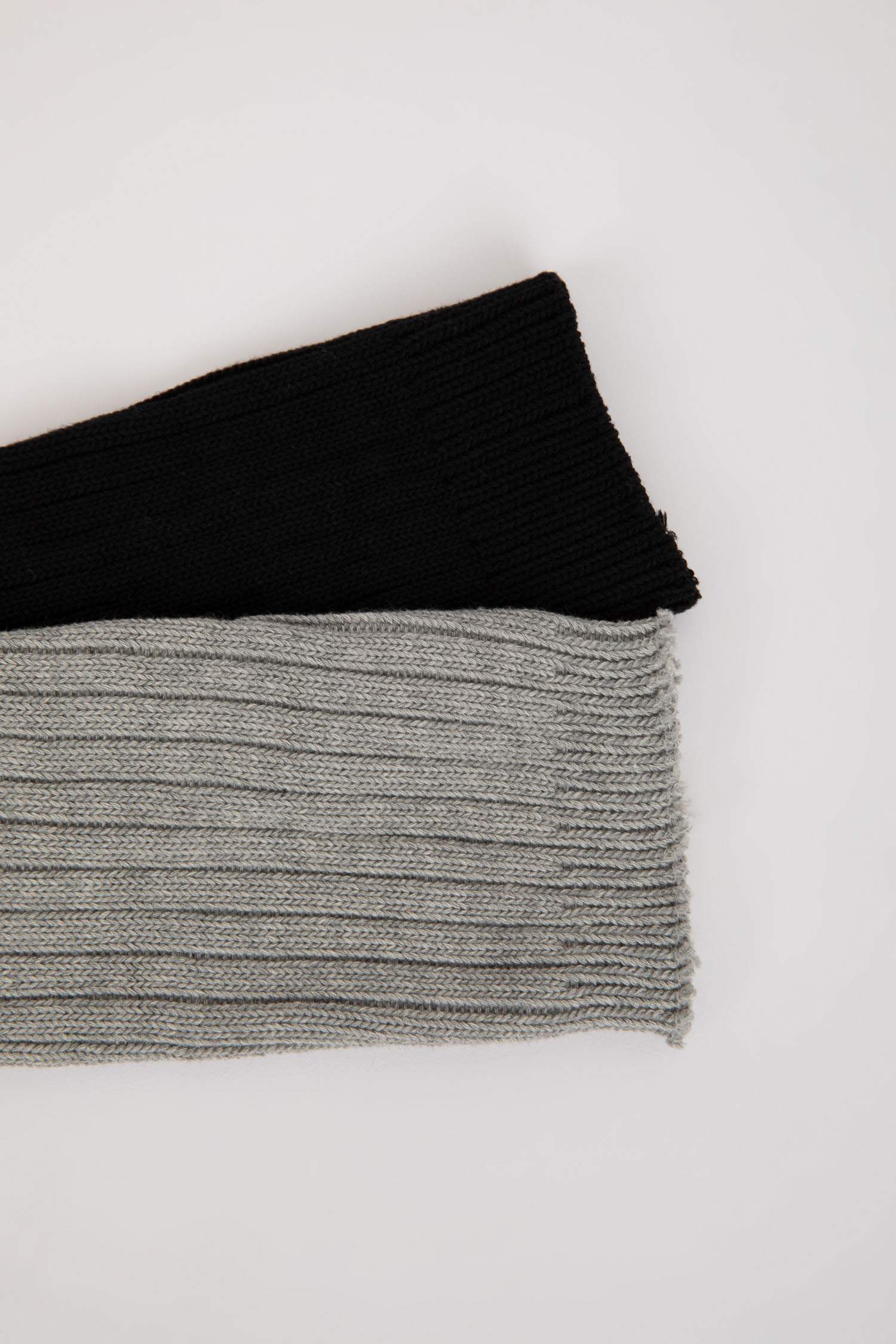 جوارب شتوي نسائي - قطعتين