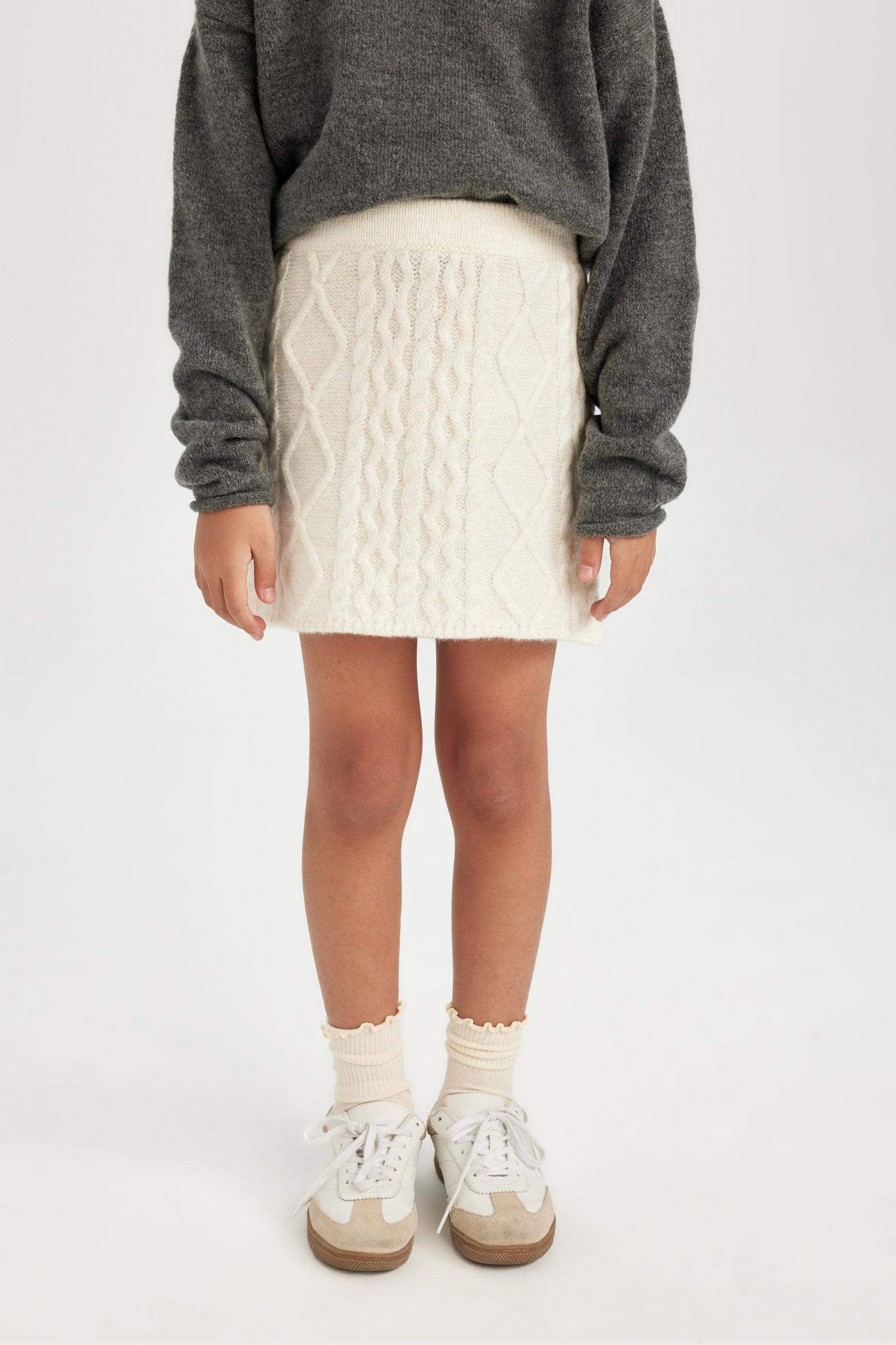 Kız Çocuk Saç Örgülü Triko Etek