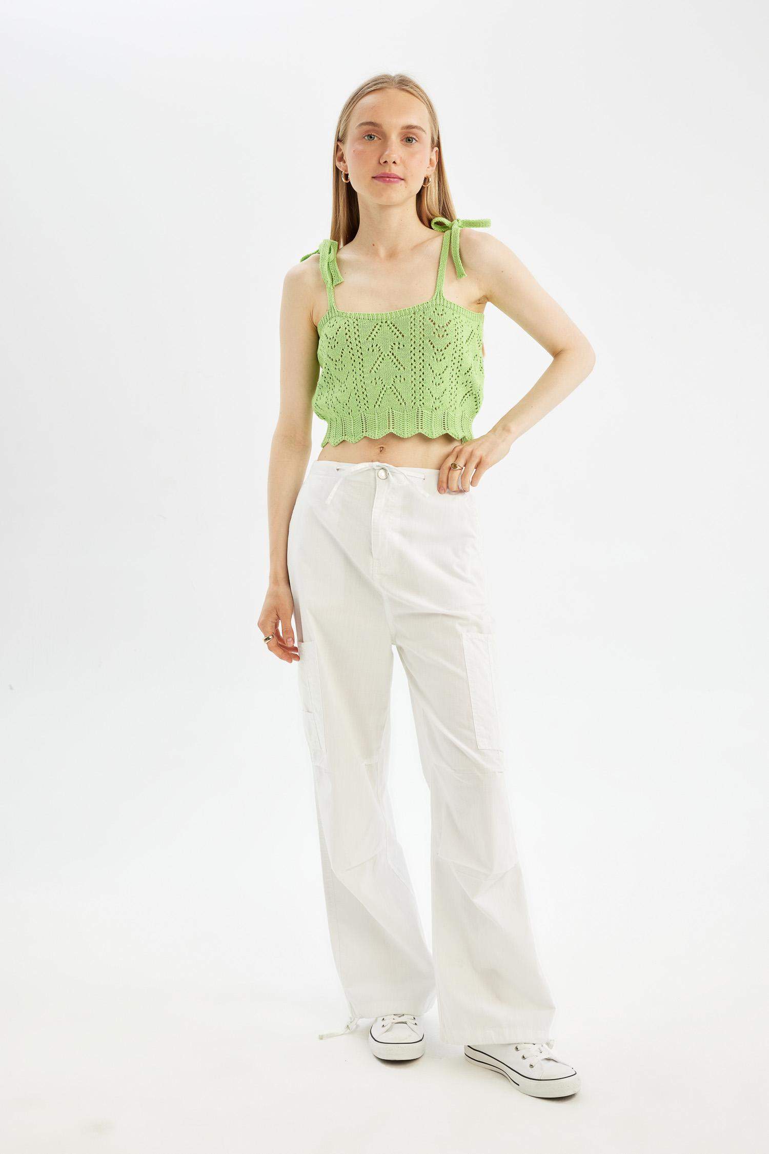 Slim Fit Square Collar Strap Crochet Crop Top