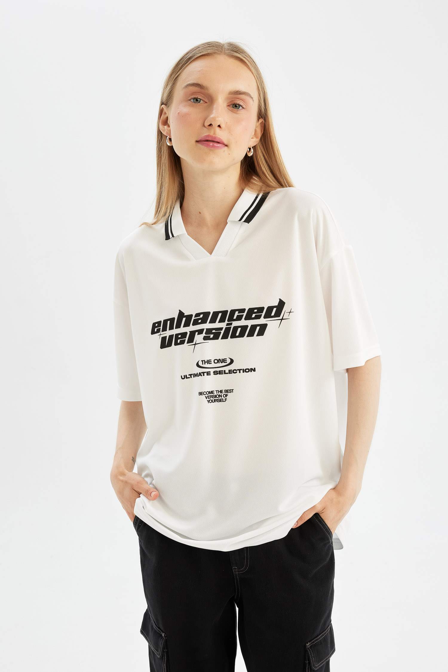 Oversize Fit Polo Collar Printed Short Sleeve T-Shirt