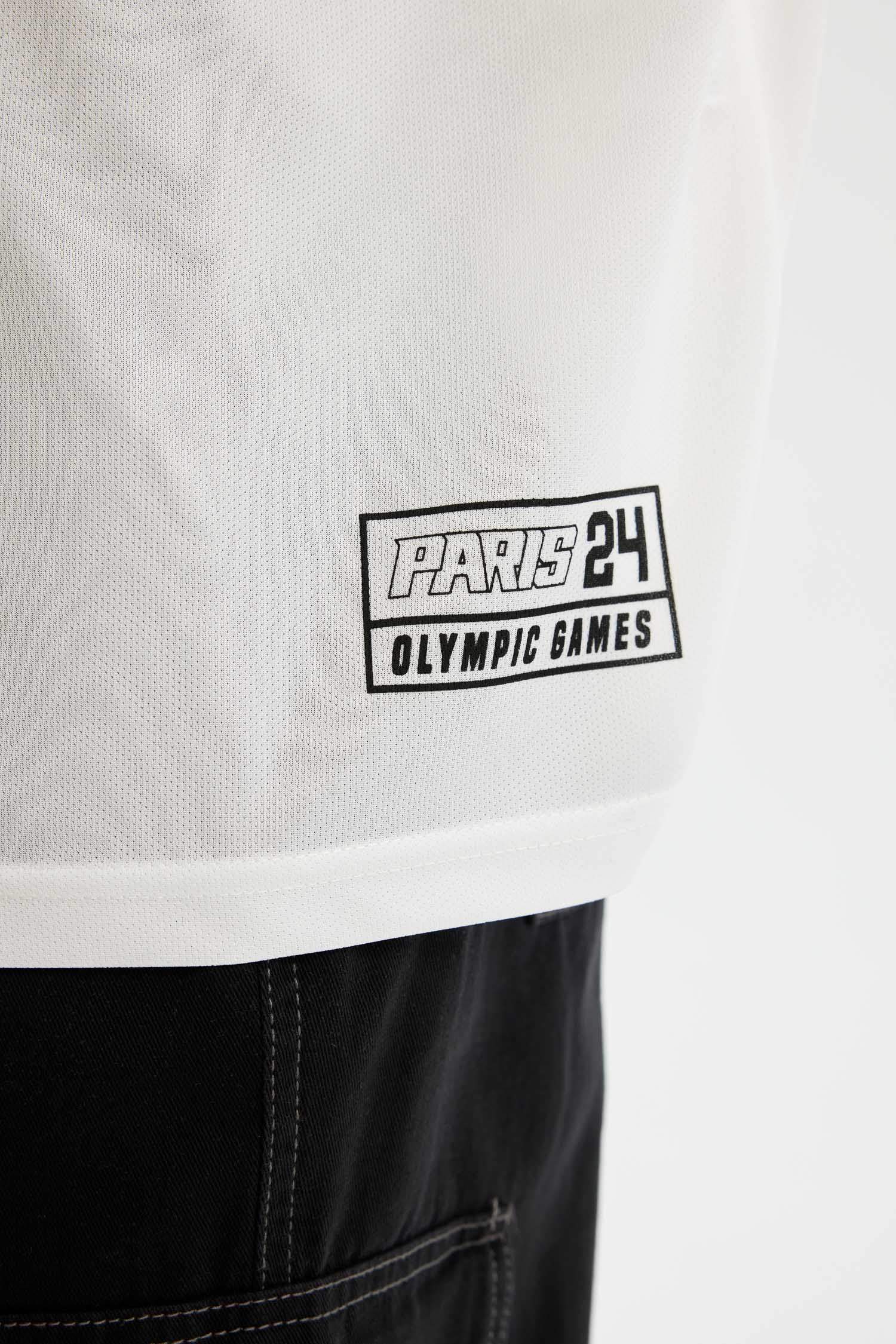 Oversize Fit Polo Collar Printed Short Sleeve T-Shirt