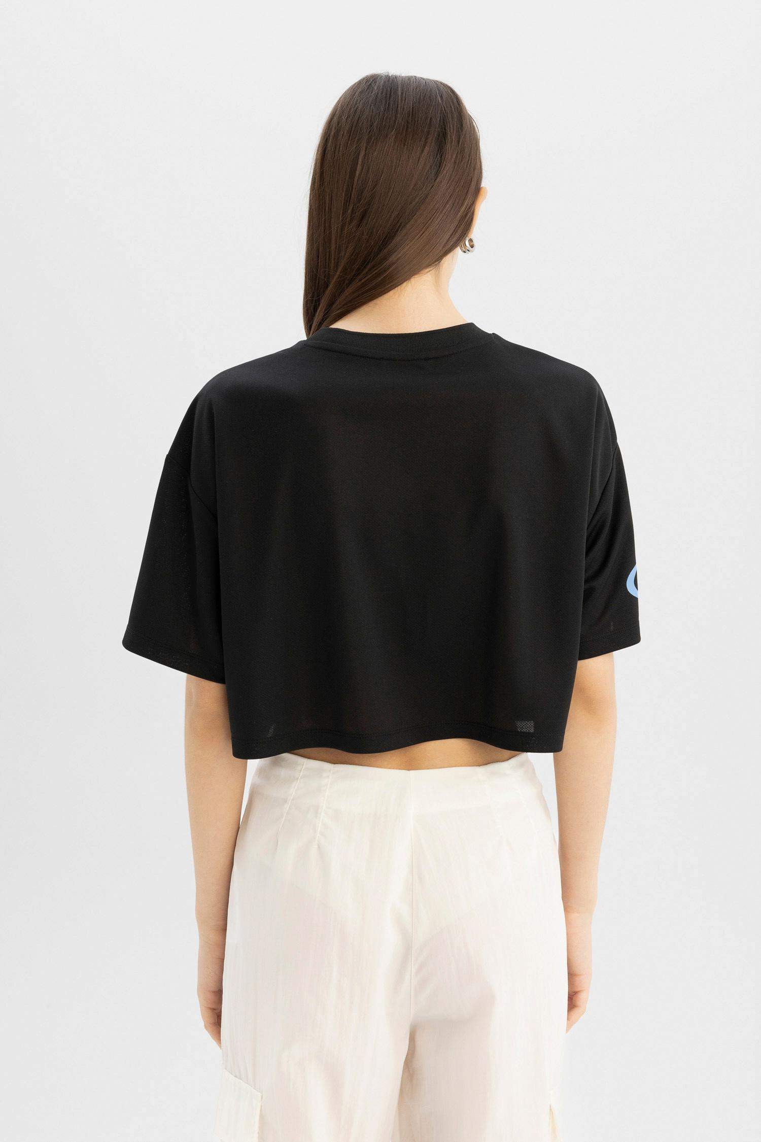 Oversize Fit V Neck Printed Short Sleeve T-Shirt