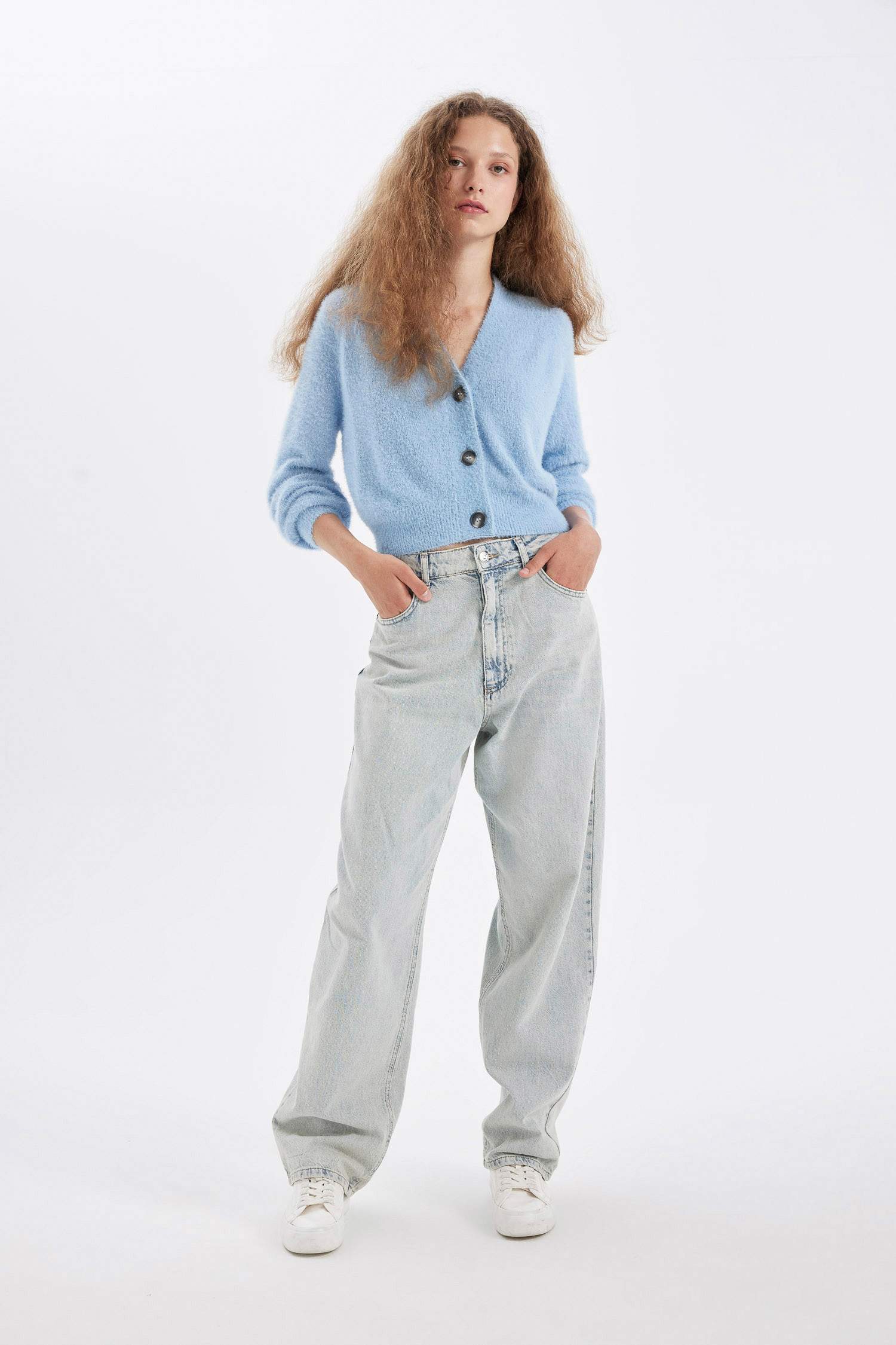 Oversize Geniş Kalıp V Yaka Basic Düz Düğmeli Triko Hırka