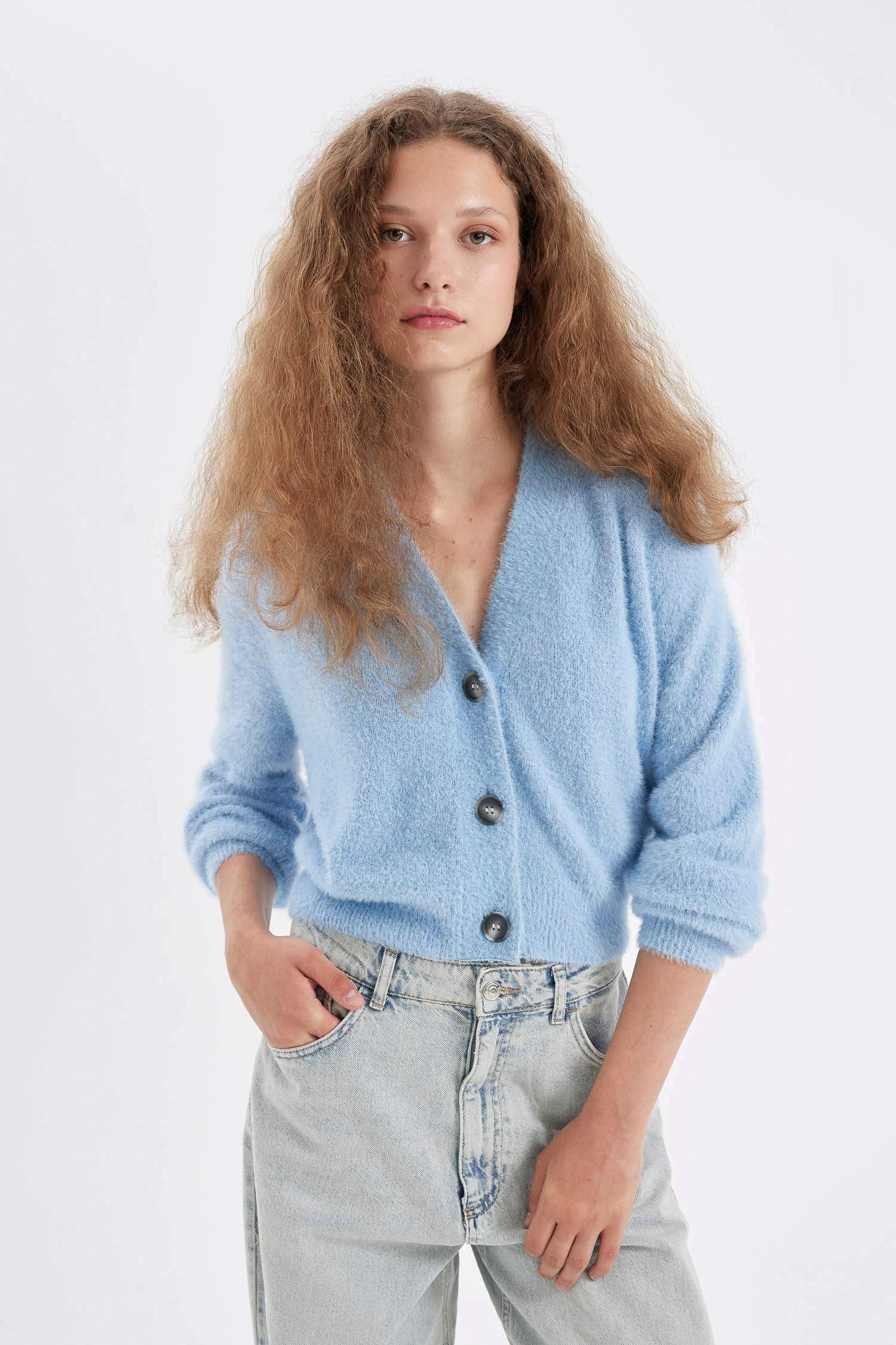 Oversize Geniş Kalıp V Yaka Basic Düz Düğmeli Triko Hırka