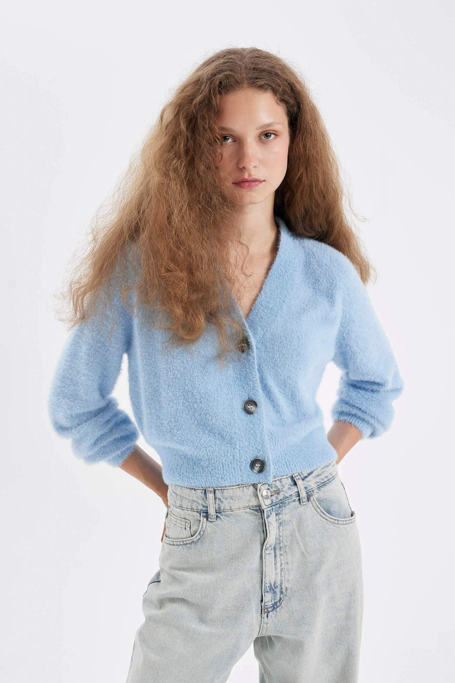 Oversize Geniş Kalıp V Yaka Basic Düz Düğmeli Triko Hırka