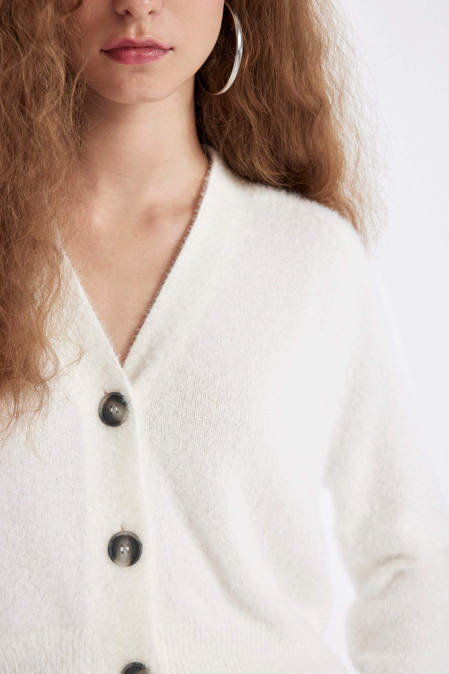 Oversize Geniş Kalıp V Yaka Basic Düz Düğmeli Triko Hırka